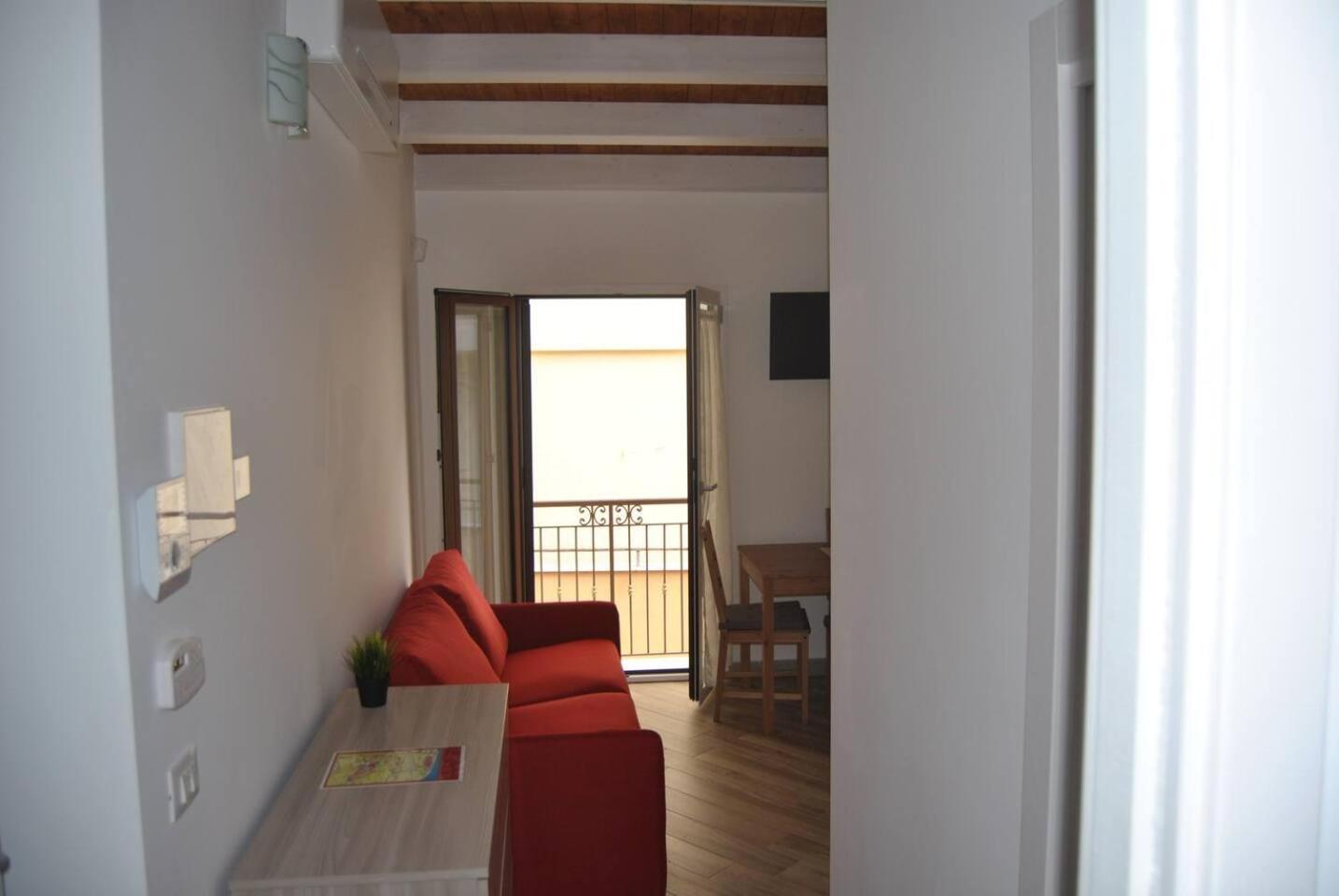 Captivating 1-Bed Apartment in Agrigento view 3