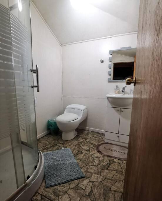 Cabaña muy confortable con buena ubicación y acceso