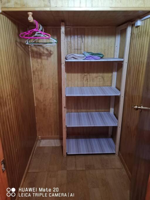 Cabaña muy confortable con buena ubicación y acceso