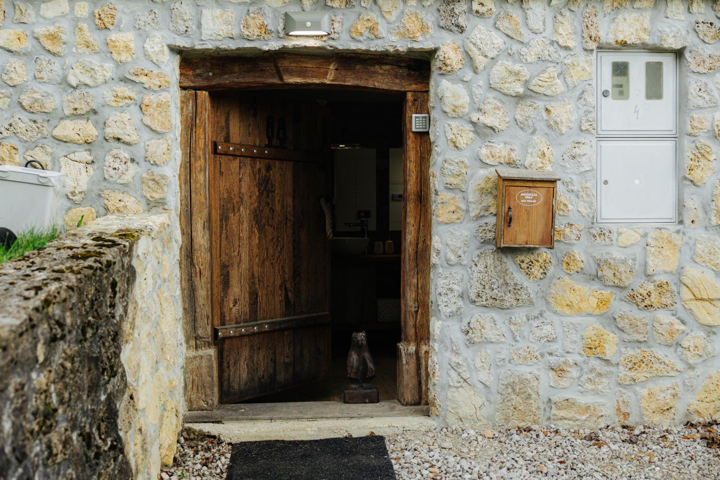 Photo 15
