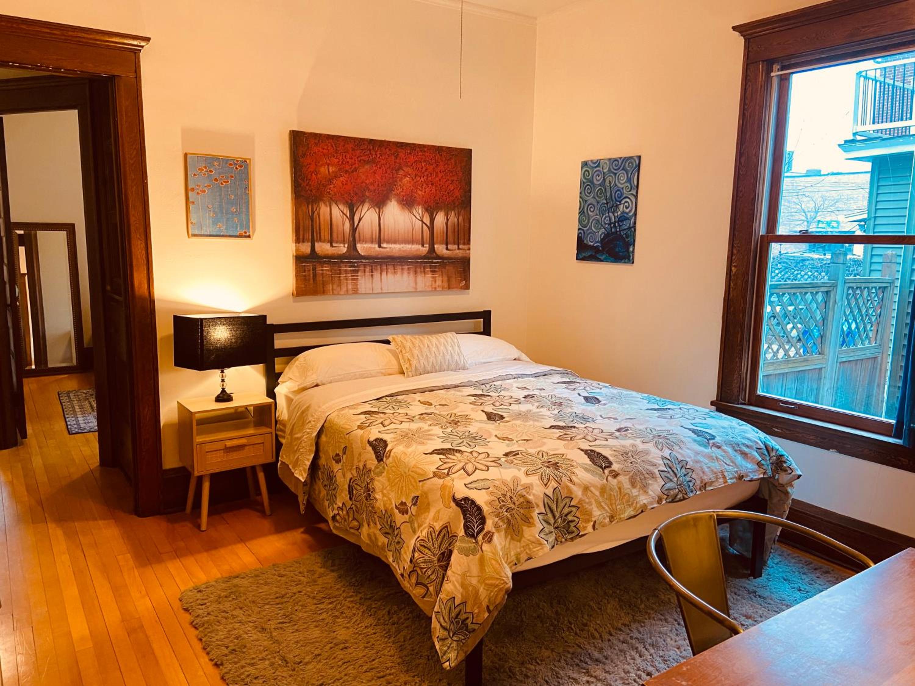 Clover Apartment in Blue House on the Park