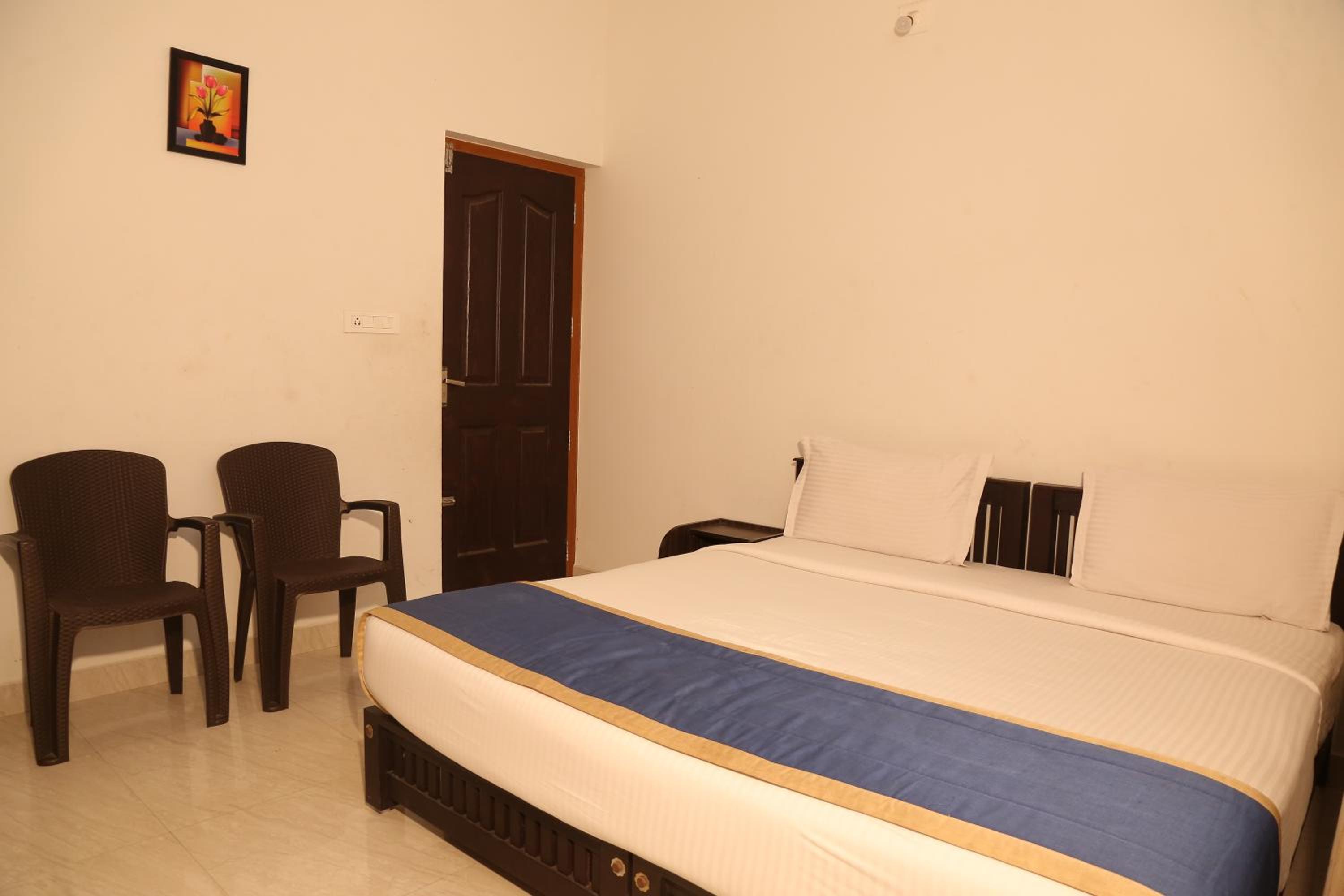 Nandana's Residency Munnar - A 4BHK Homestay for Indian Families view 4