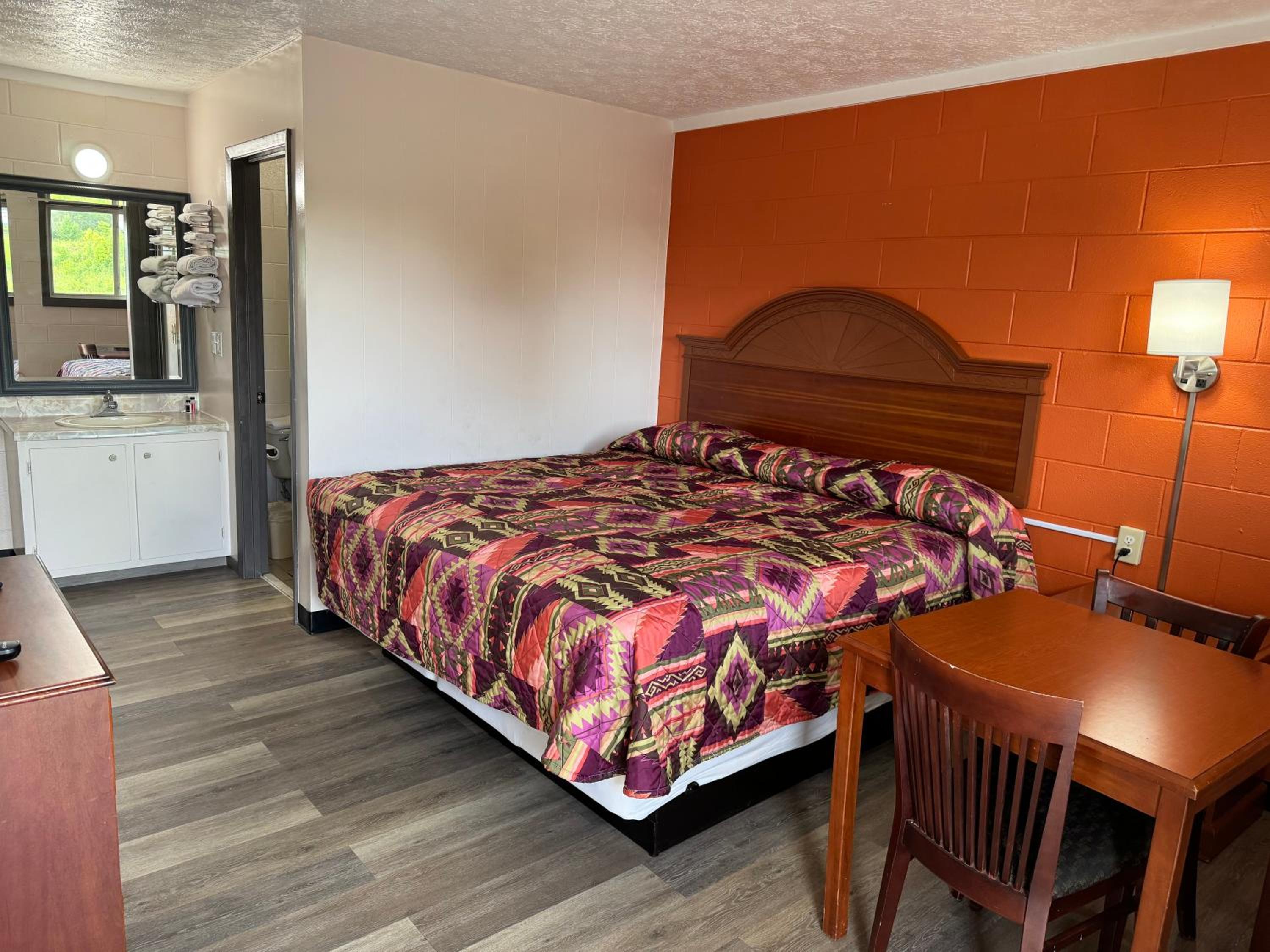 Economy Inn