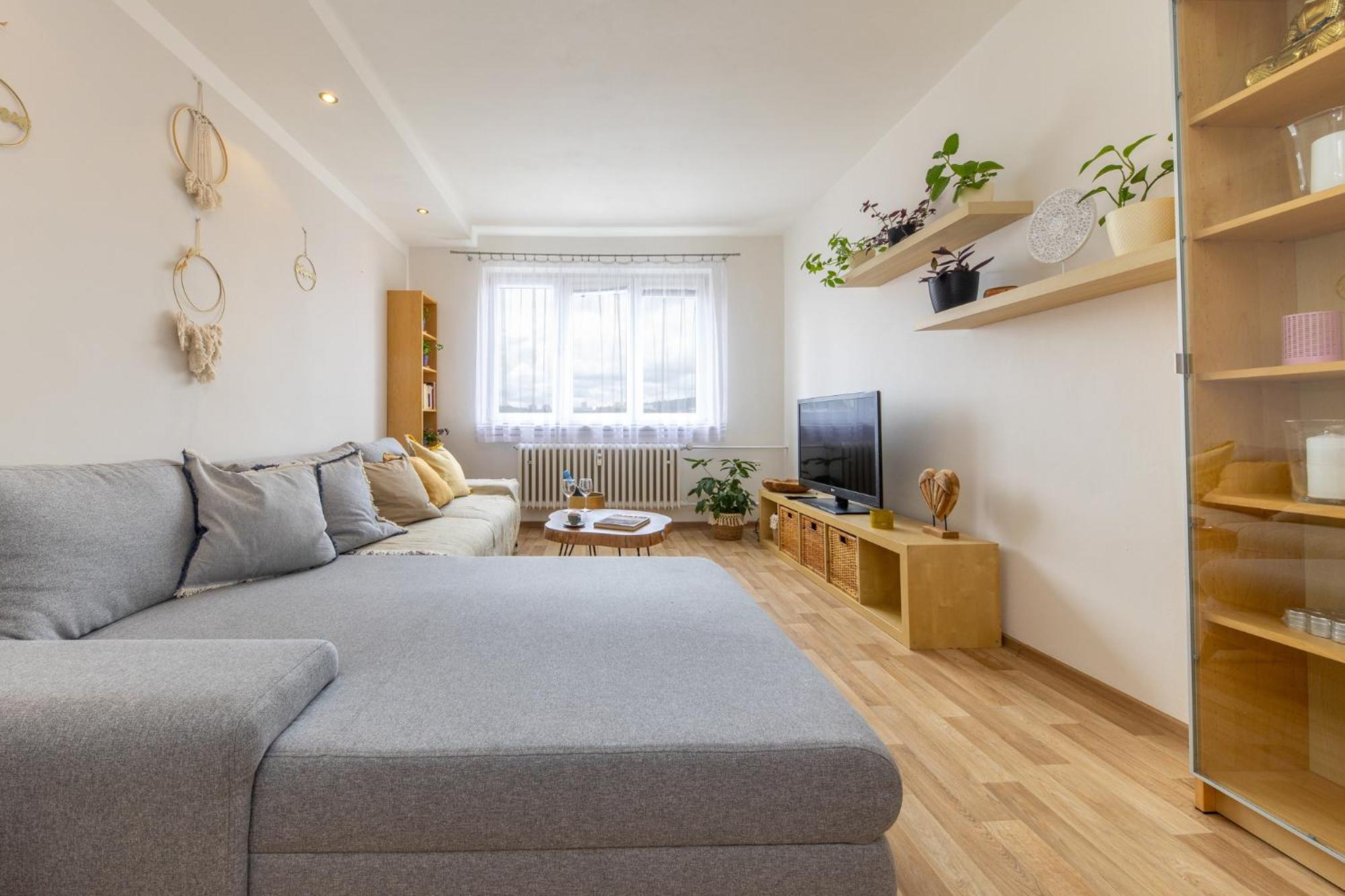 Rooftop Flower Power Apartment