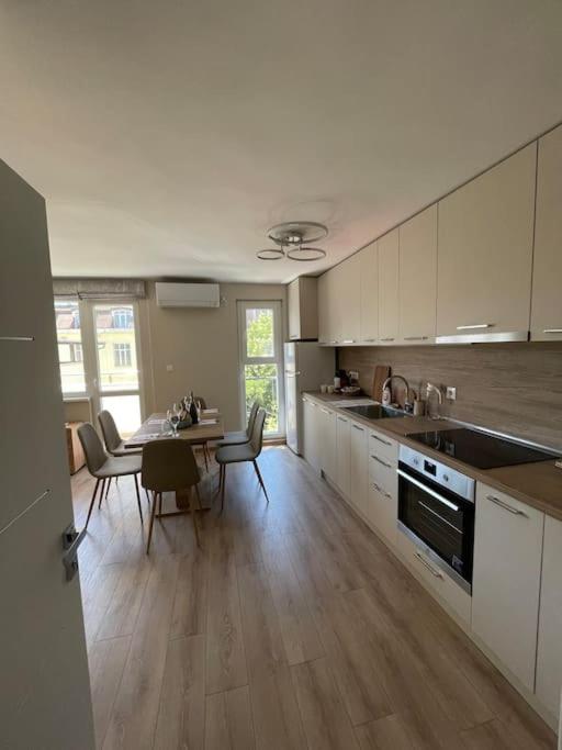 Comfy home 2 - Burgas Centre