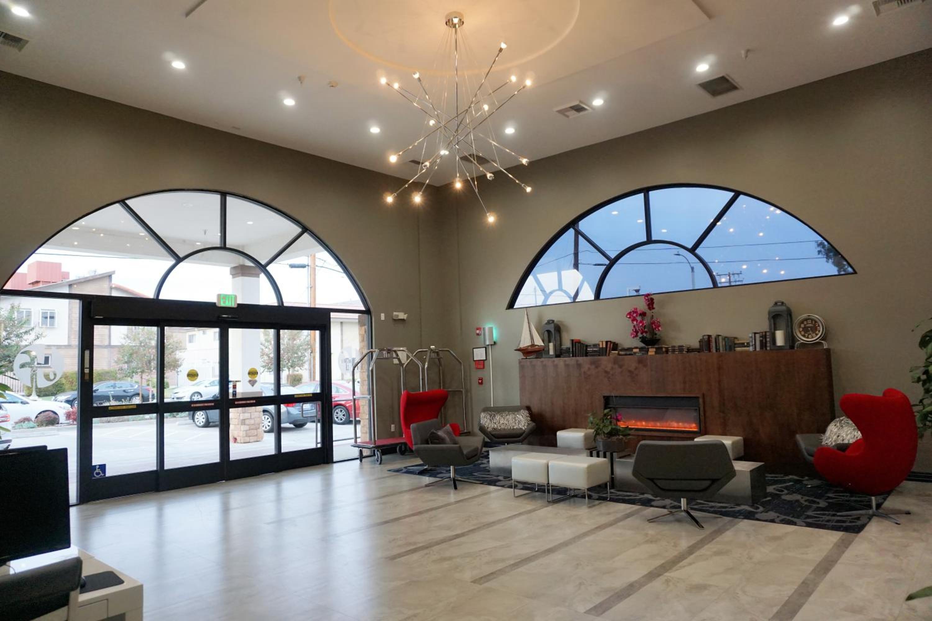 Rosemead Vacations - Hartford Hotel Best Western Signature Collection - Property Image 4