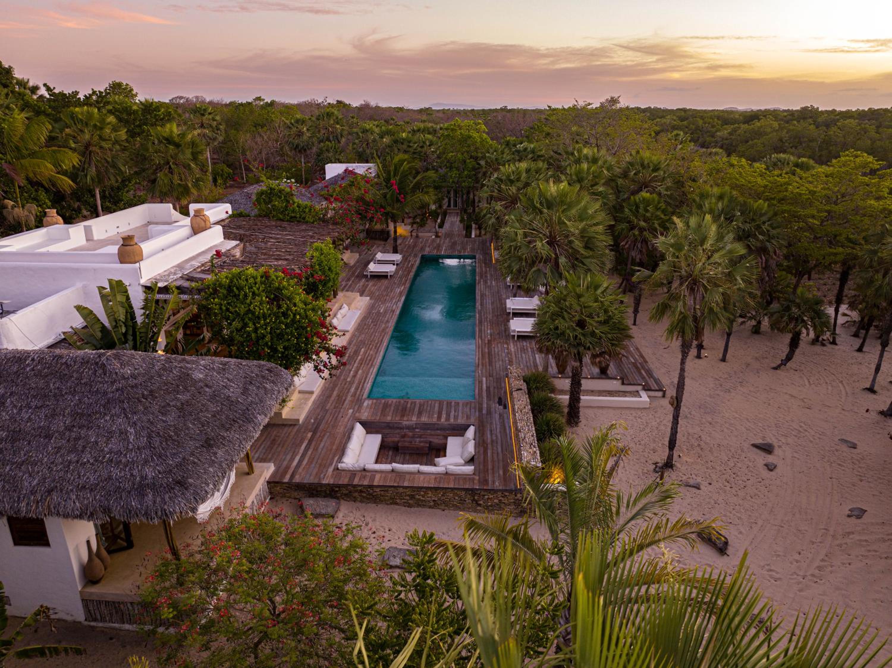 Villa Paz - La Villa Group