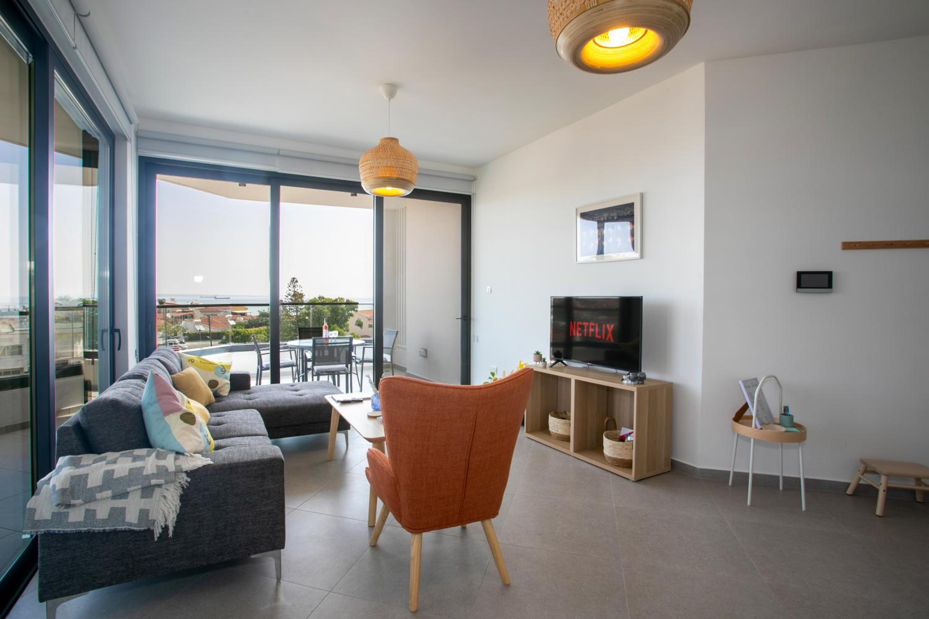 Palmove Newly Build Seaview Apt