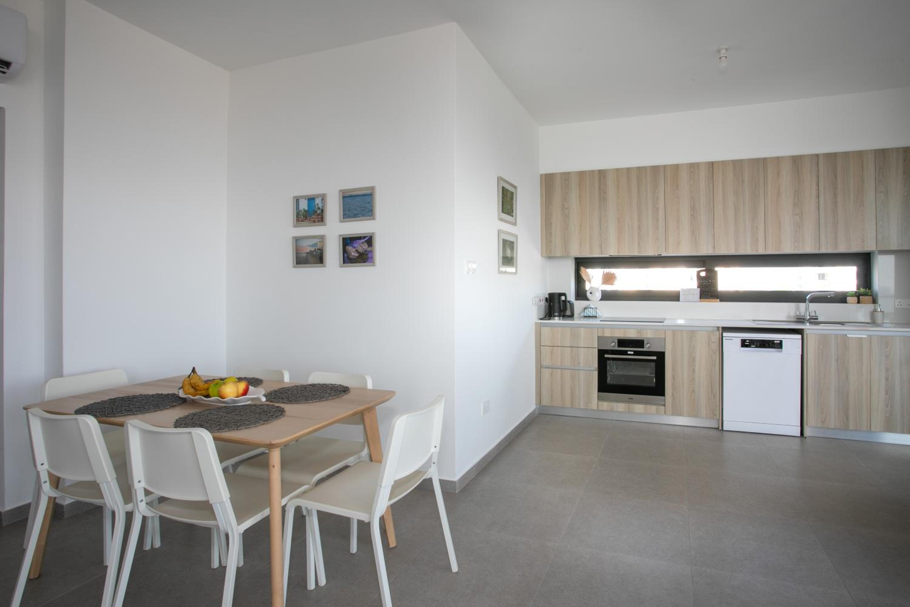 Palmove Newly Build Seaview Apt