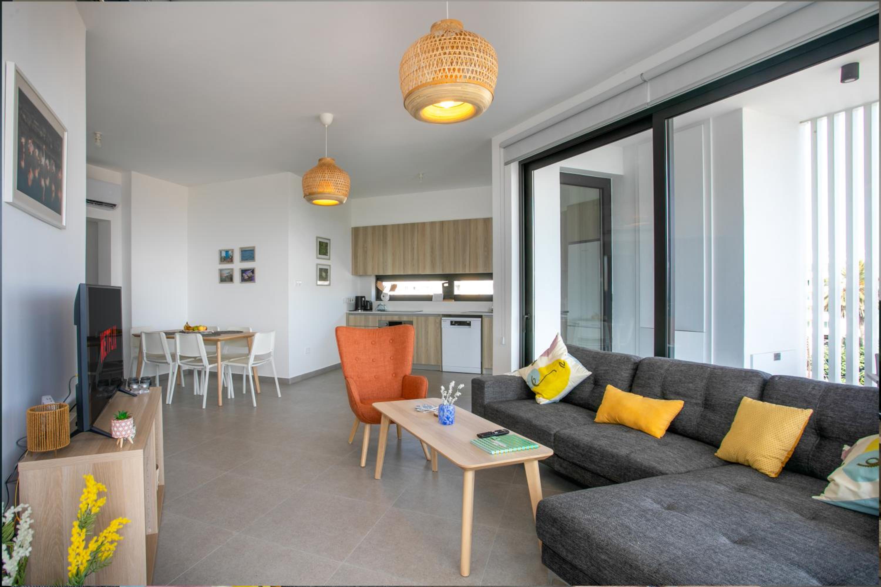 Palmove Newly Build Seaview Apt