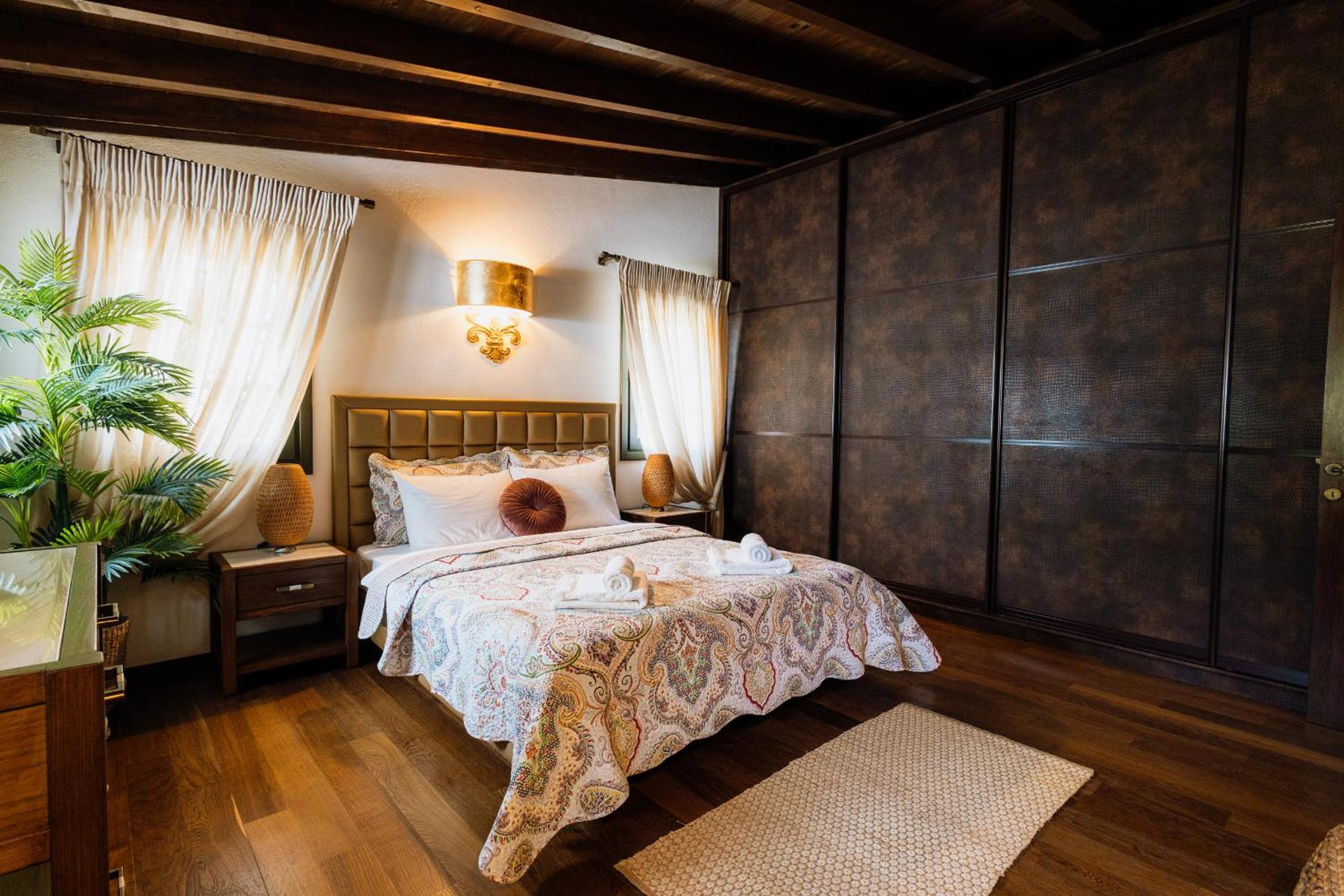 Ktima Zotos luxury exotic cottage 1 view 5