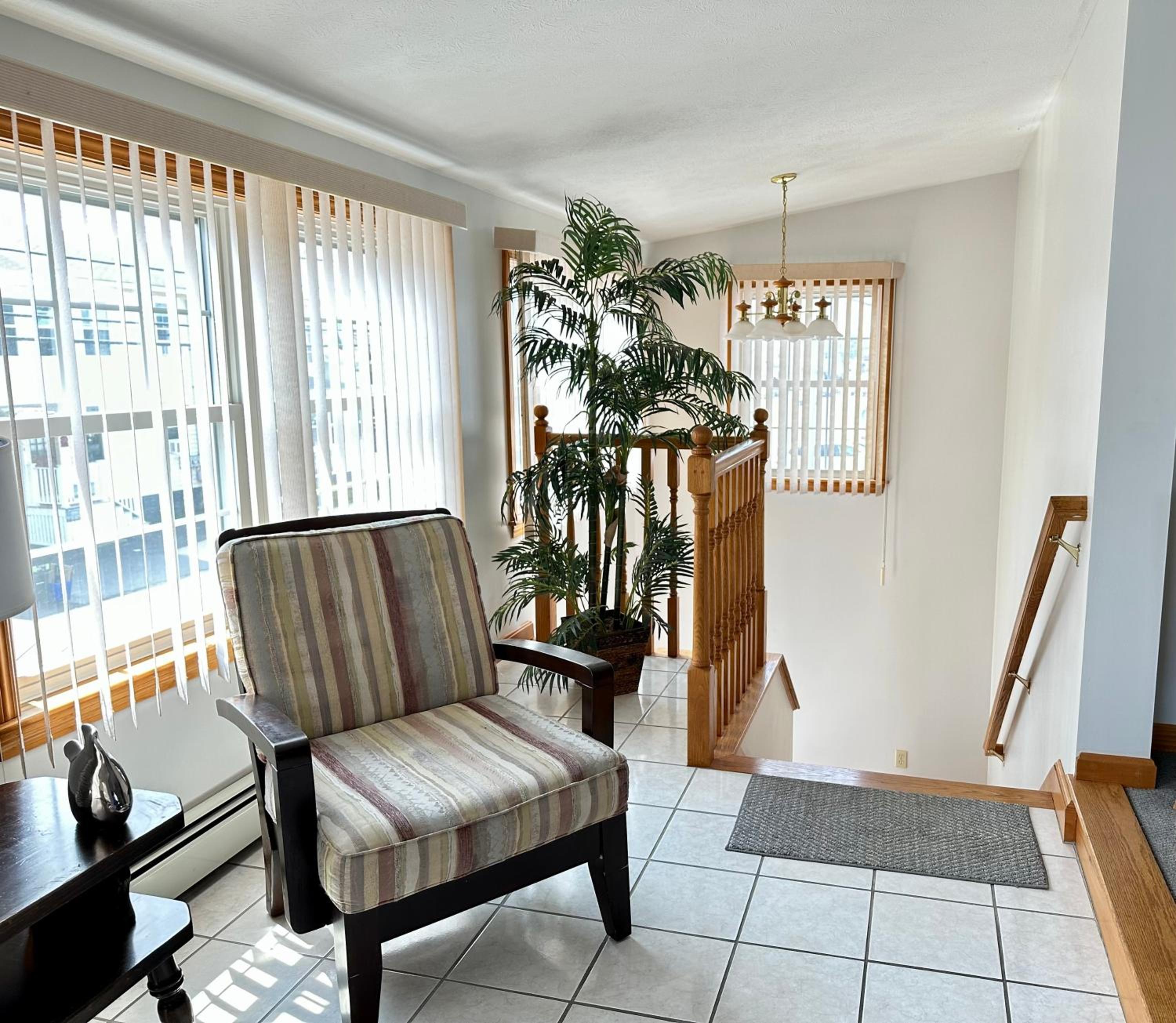 Abellona Inn & Suites