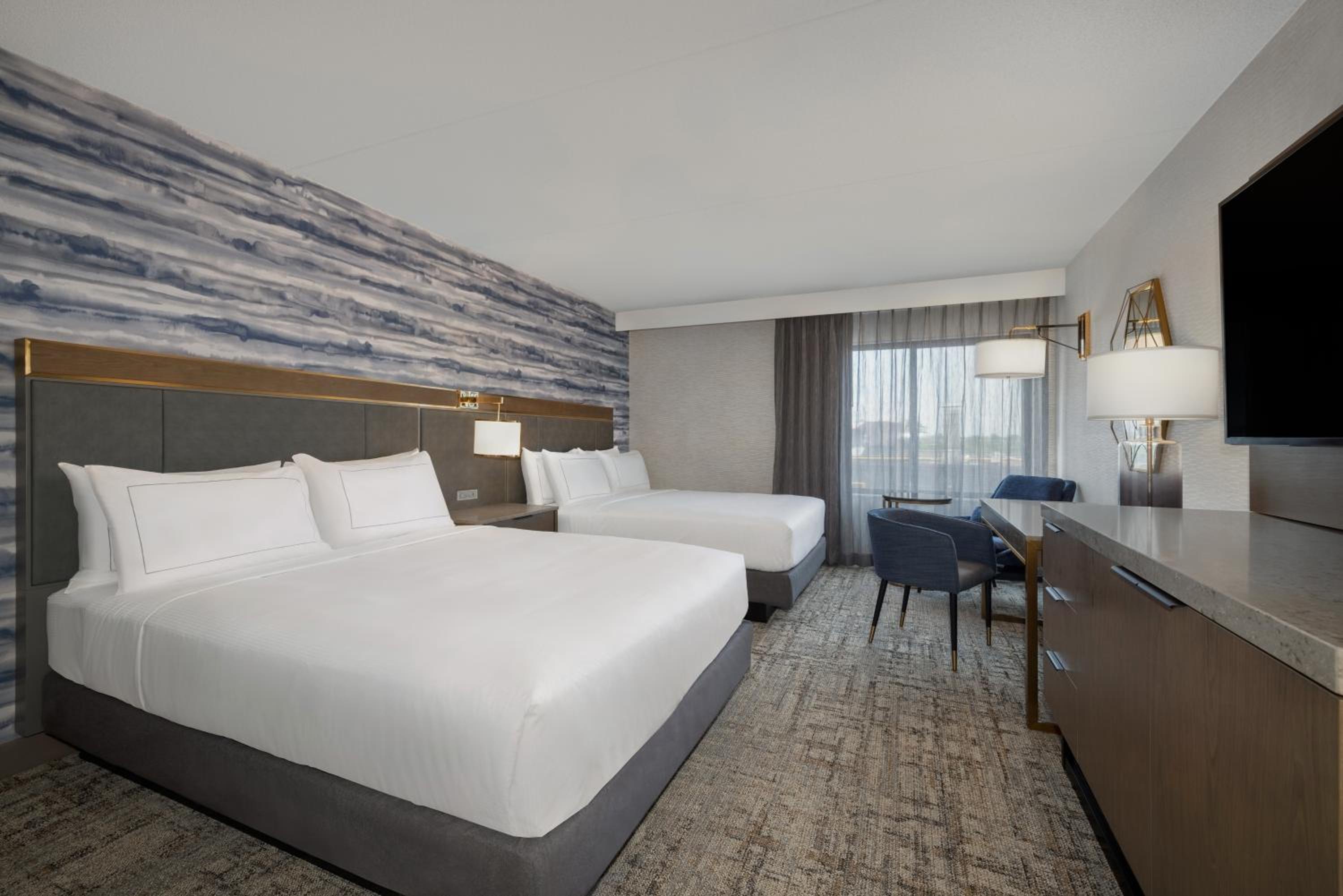 DoubleTree by Hilton Kingston - Newly Renovated