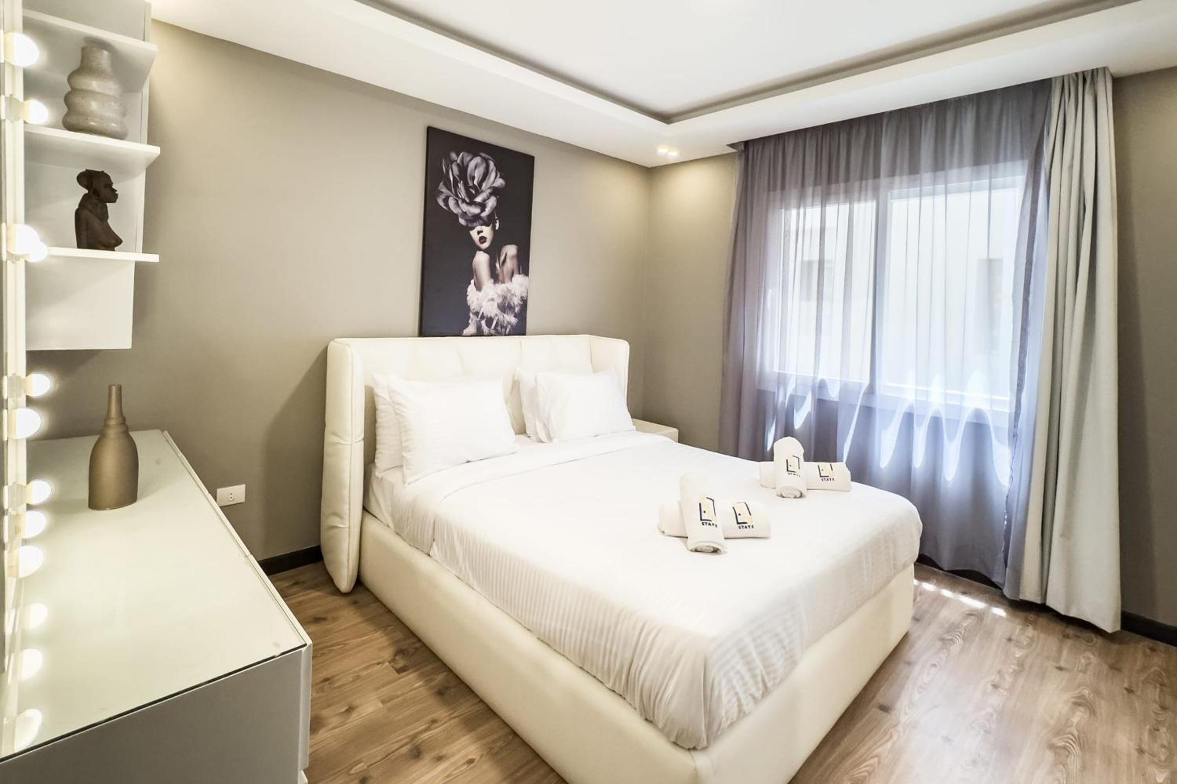 Flattering 2BDR - 5 min to Airport