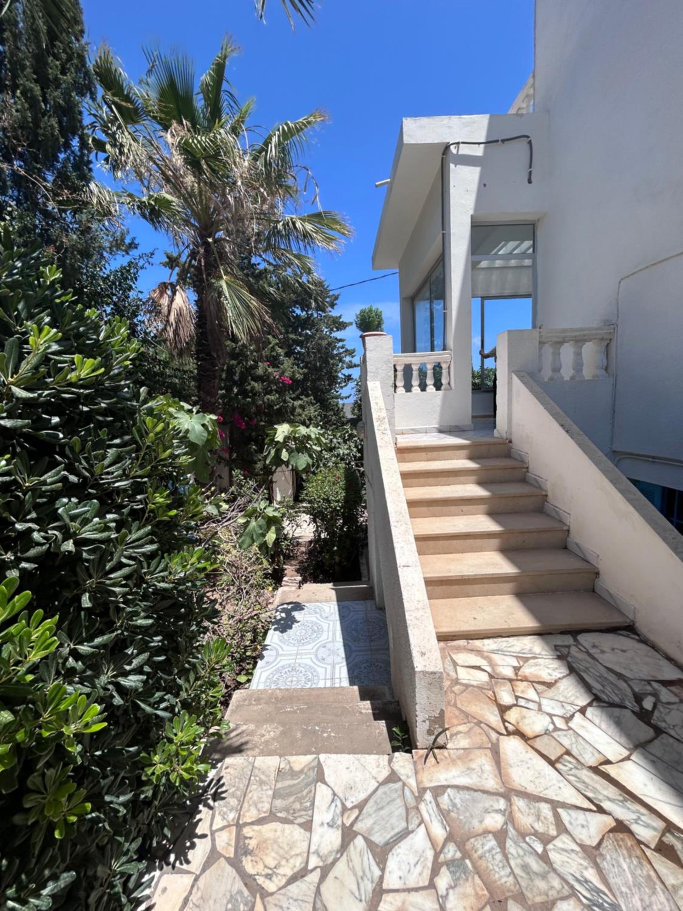 Villa Proche de la plage RAF RAF view 2