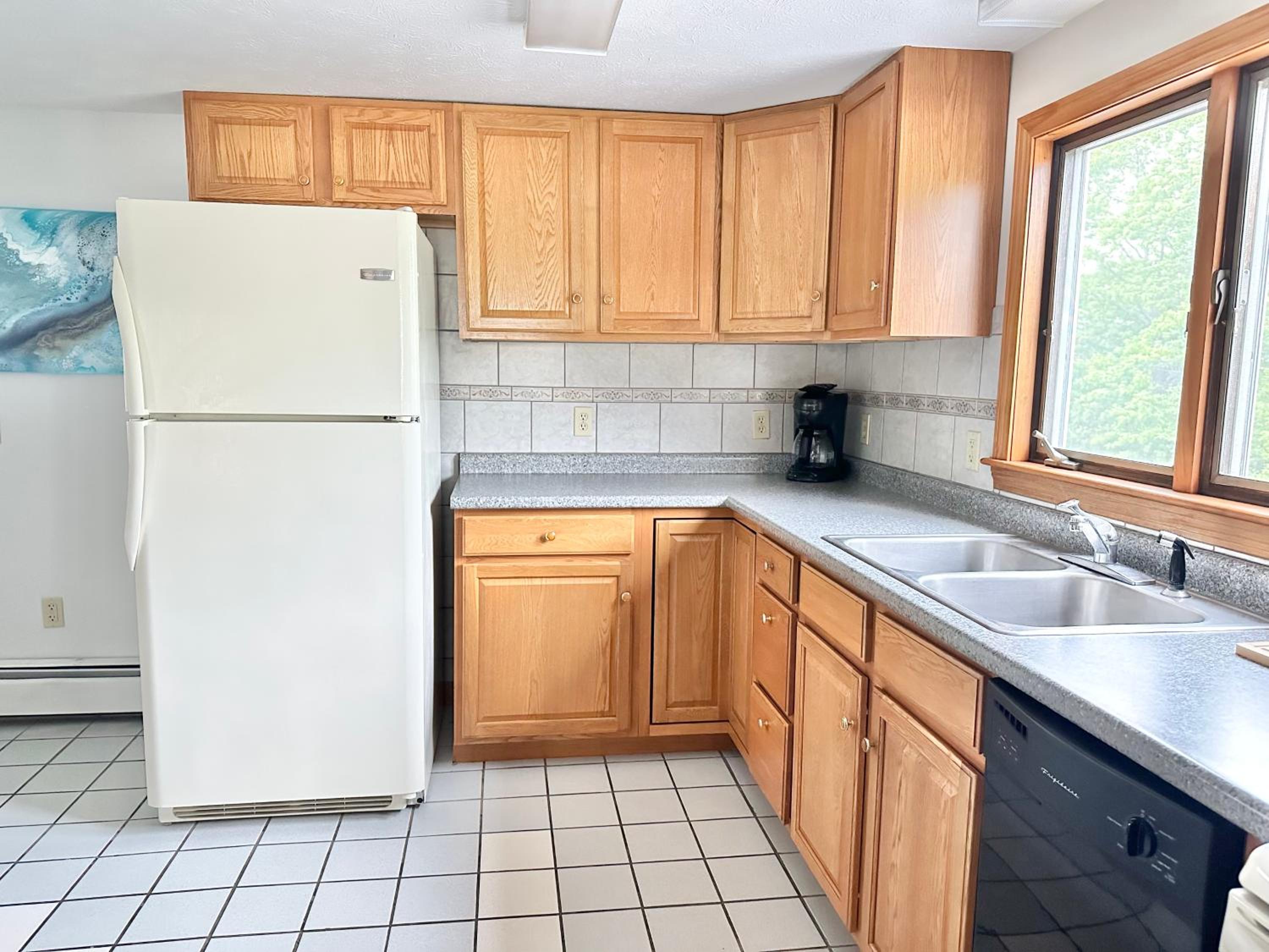 Abellona Inn & Suites