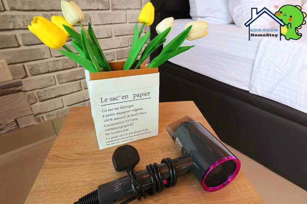 Palazio bear brick balcony high floor city view by Gdragon Homestay