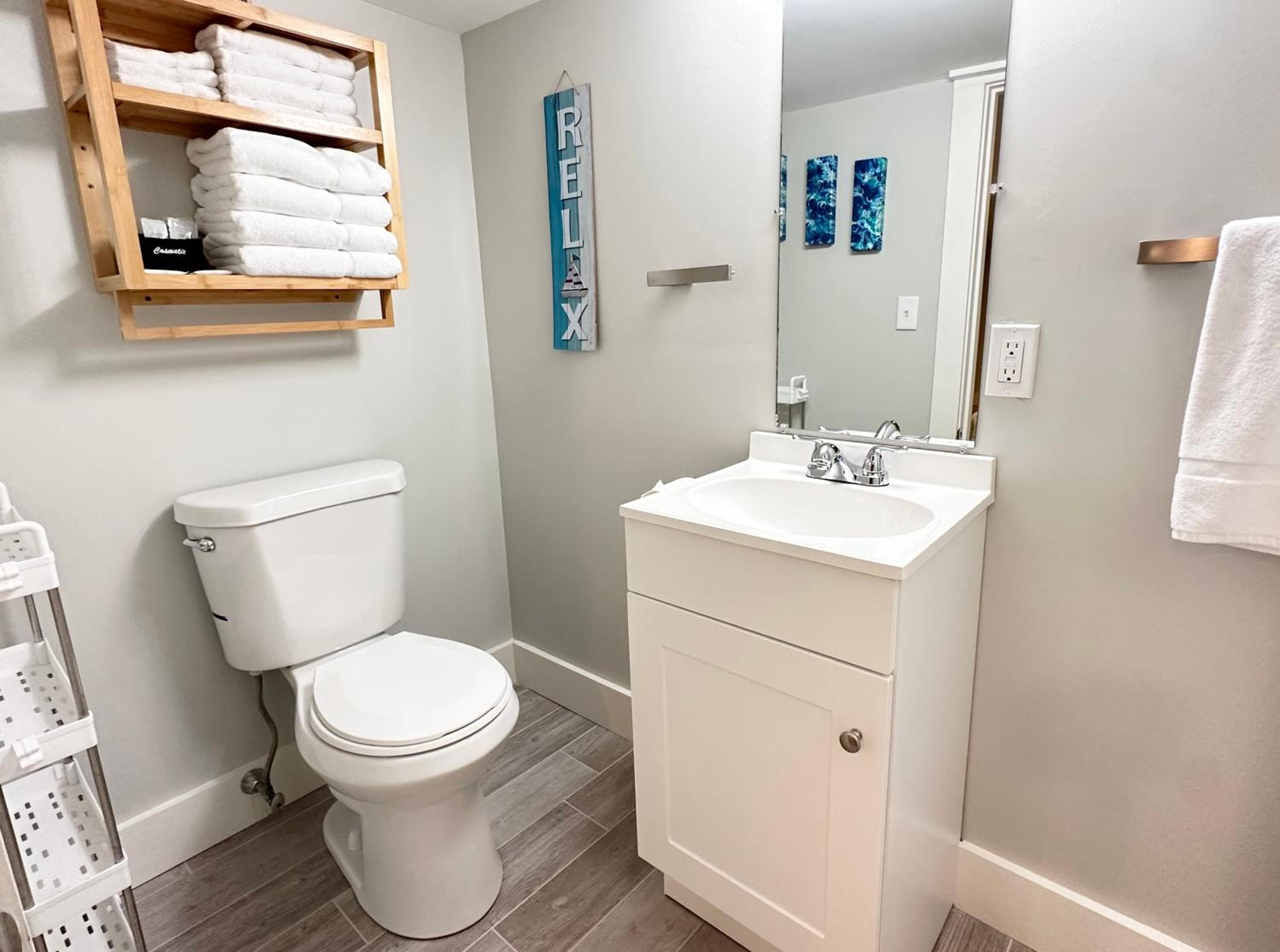Abellona Inn & Suites