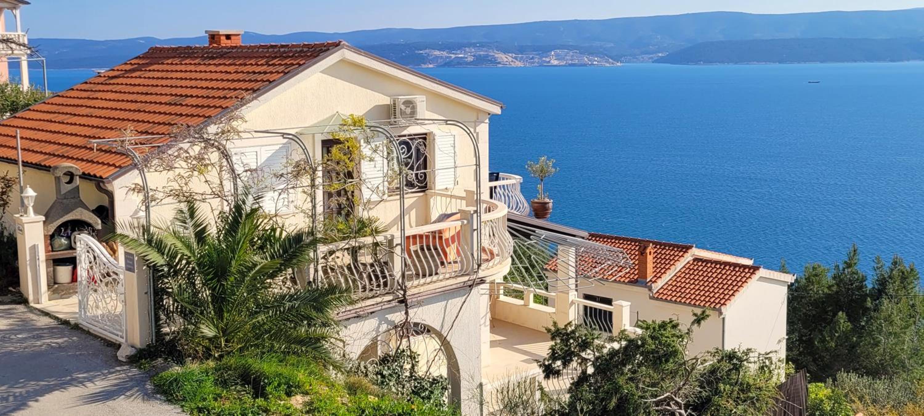 Villa Bugenvilla