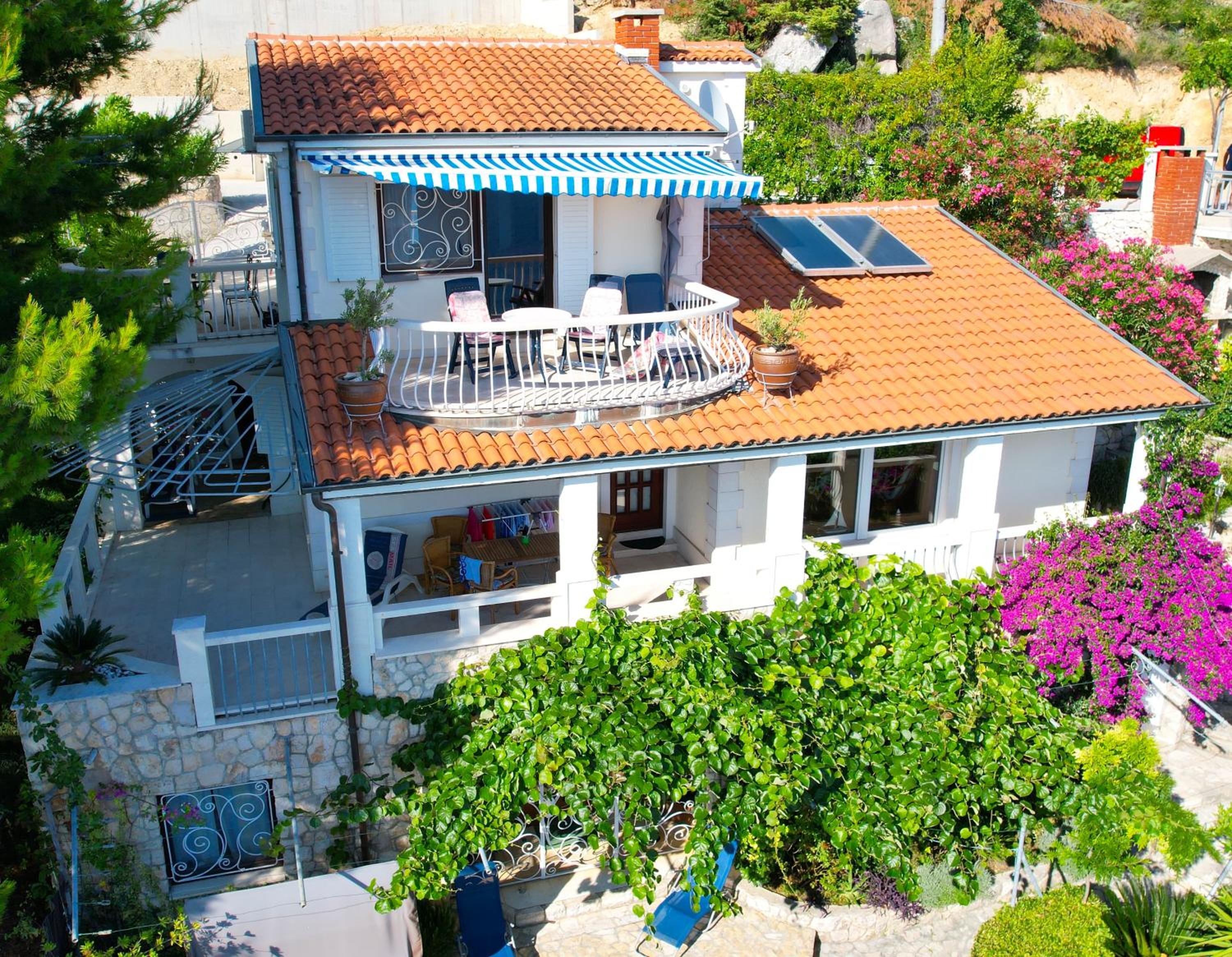 Villa Bugenvilla