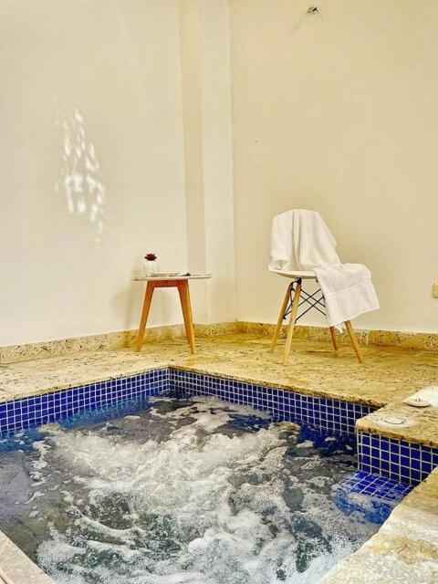 Apto Lujo 2Bd y Jacuzzi privado en pleno centro