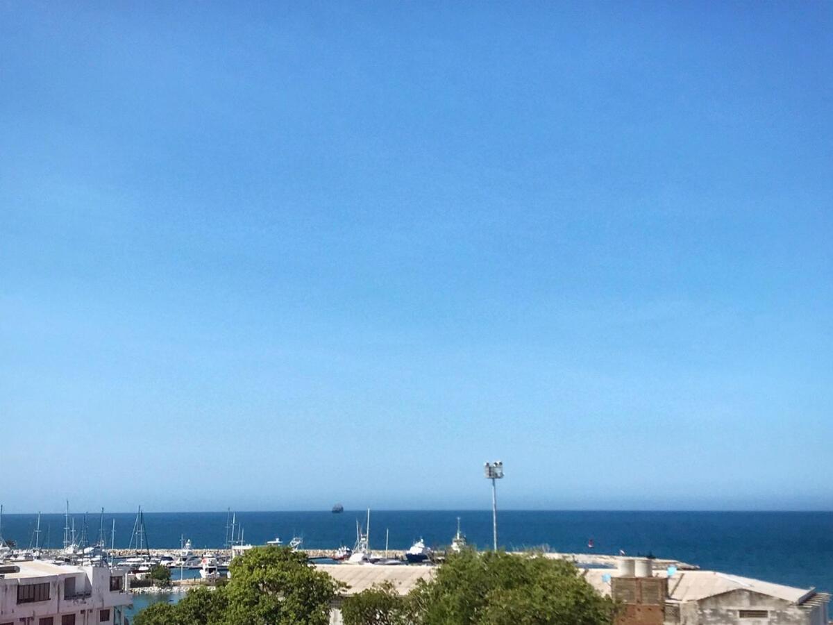 NEW Ocean Front View Luxury Triplex w jacuzzi 2BR