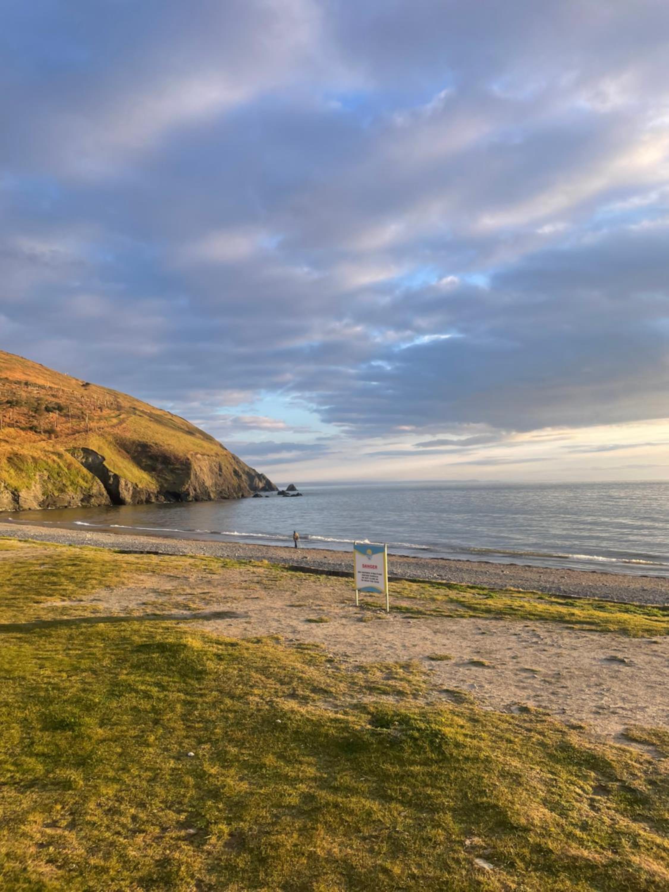 Cozy 2 Bedroom Static Caravan in Clarach Bay , Aberystwyth view 3