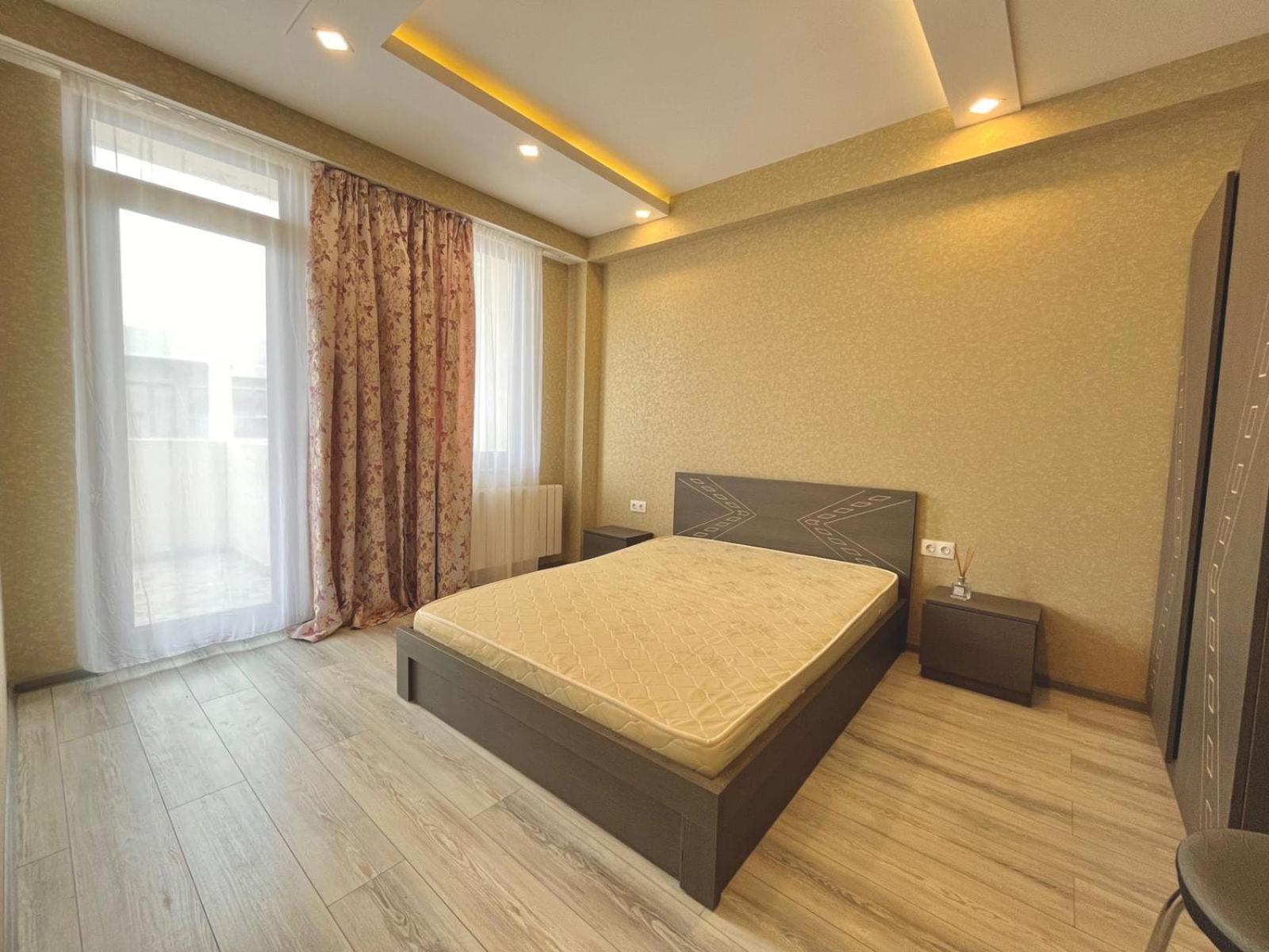 15th Floor flat with Fireplace & 3 big Balconies view 4
