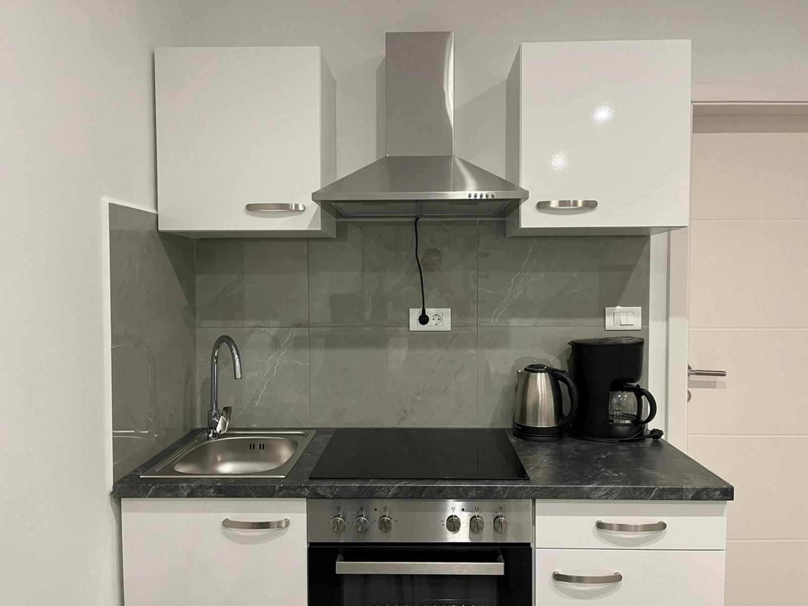 Studio apartman Fjaka