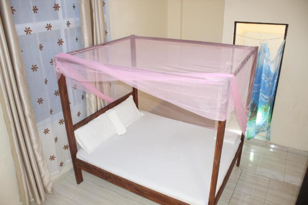BOOSTER VILLA GUEST Mtwapa view 5