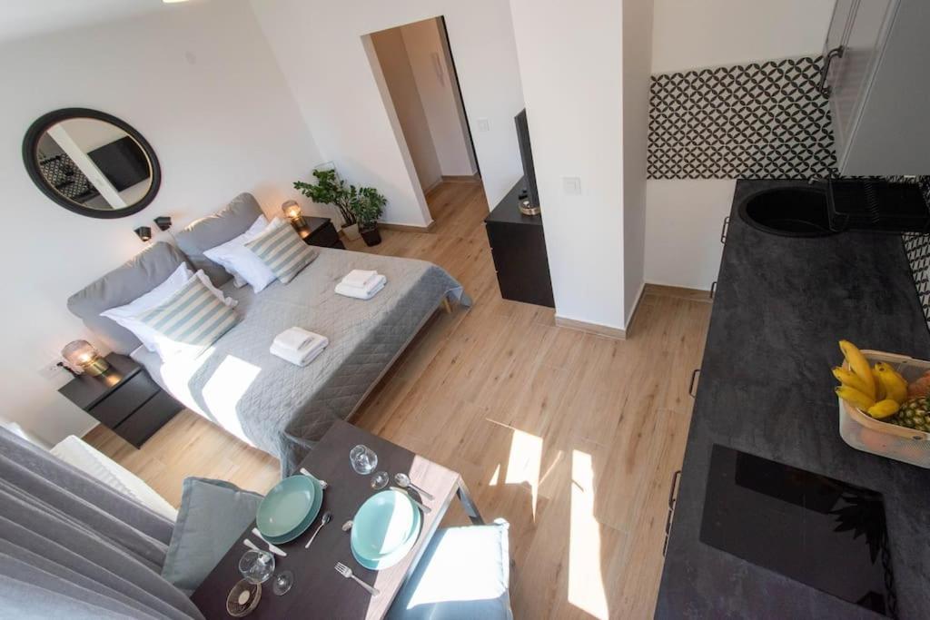Cozy Studio by Ivanka Design view 3