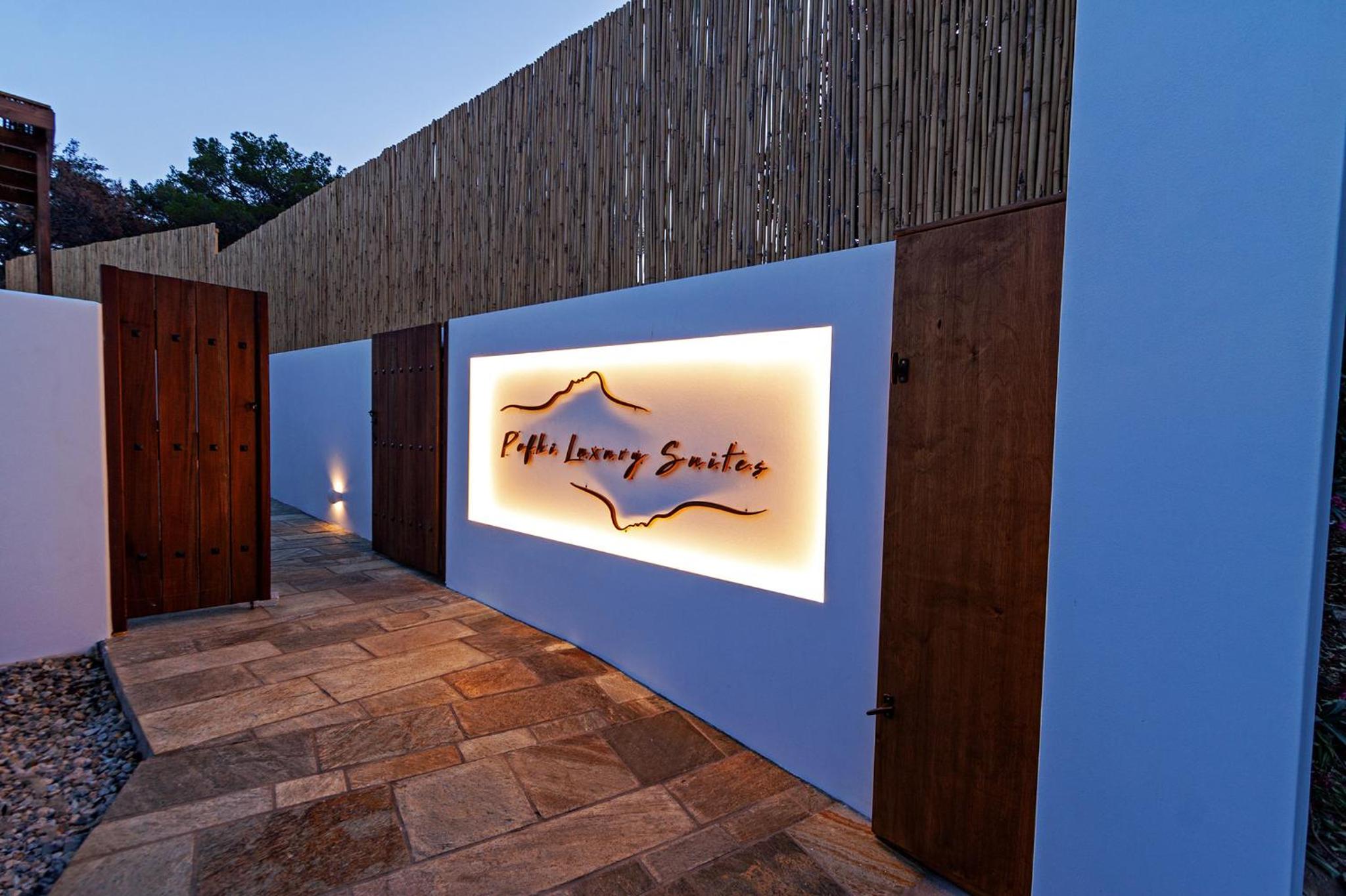 Pefki Luxury Suites view 3