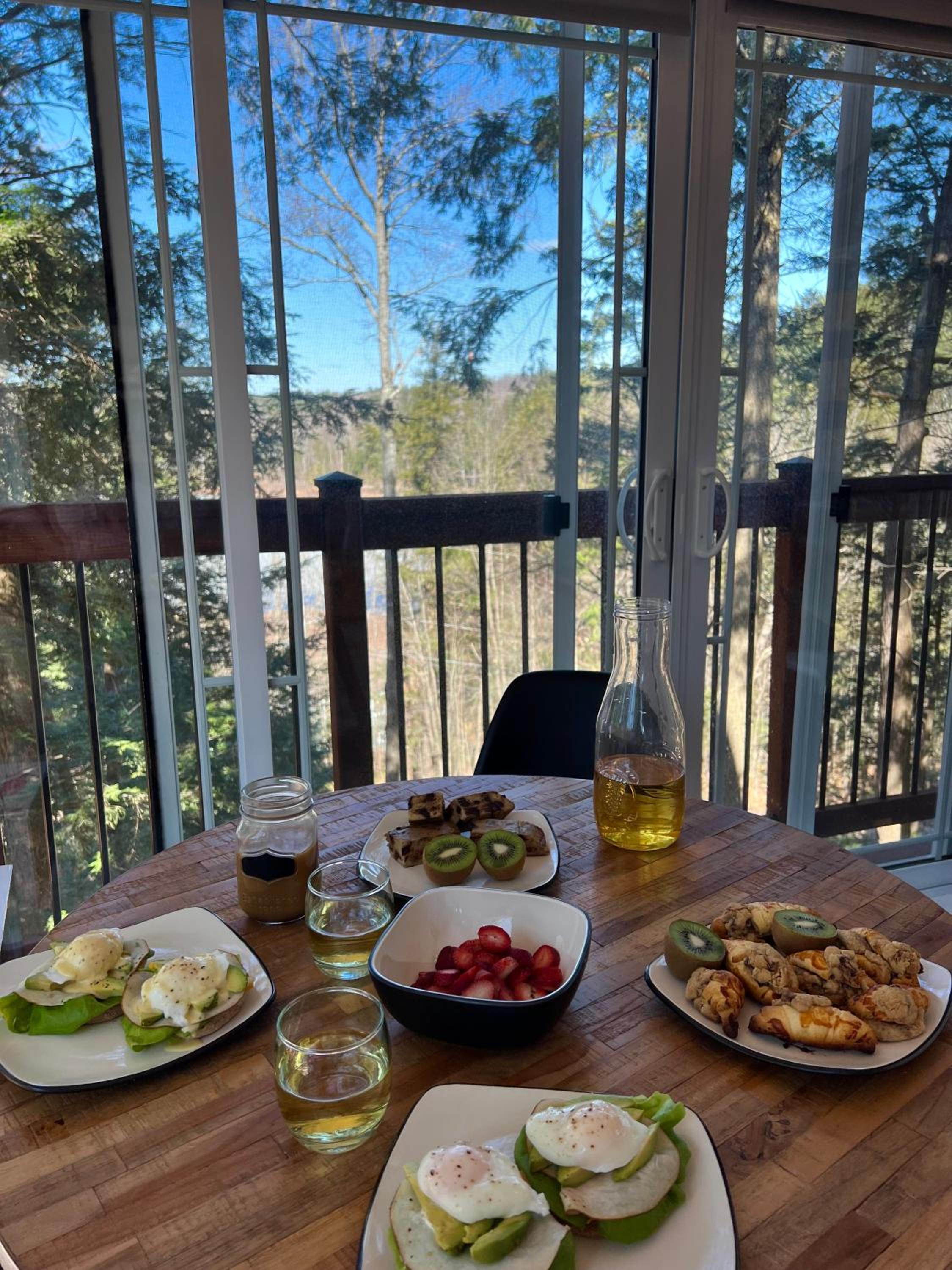 LoveNestChalet - Romantic with Private Hot Tub & Fireplace