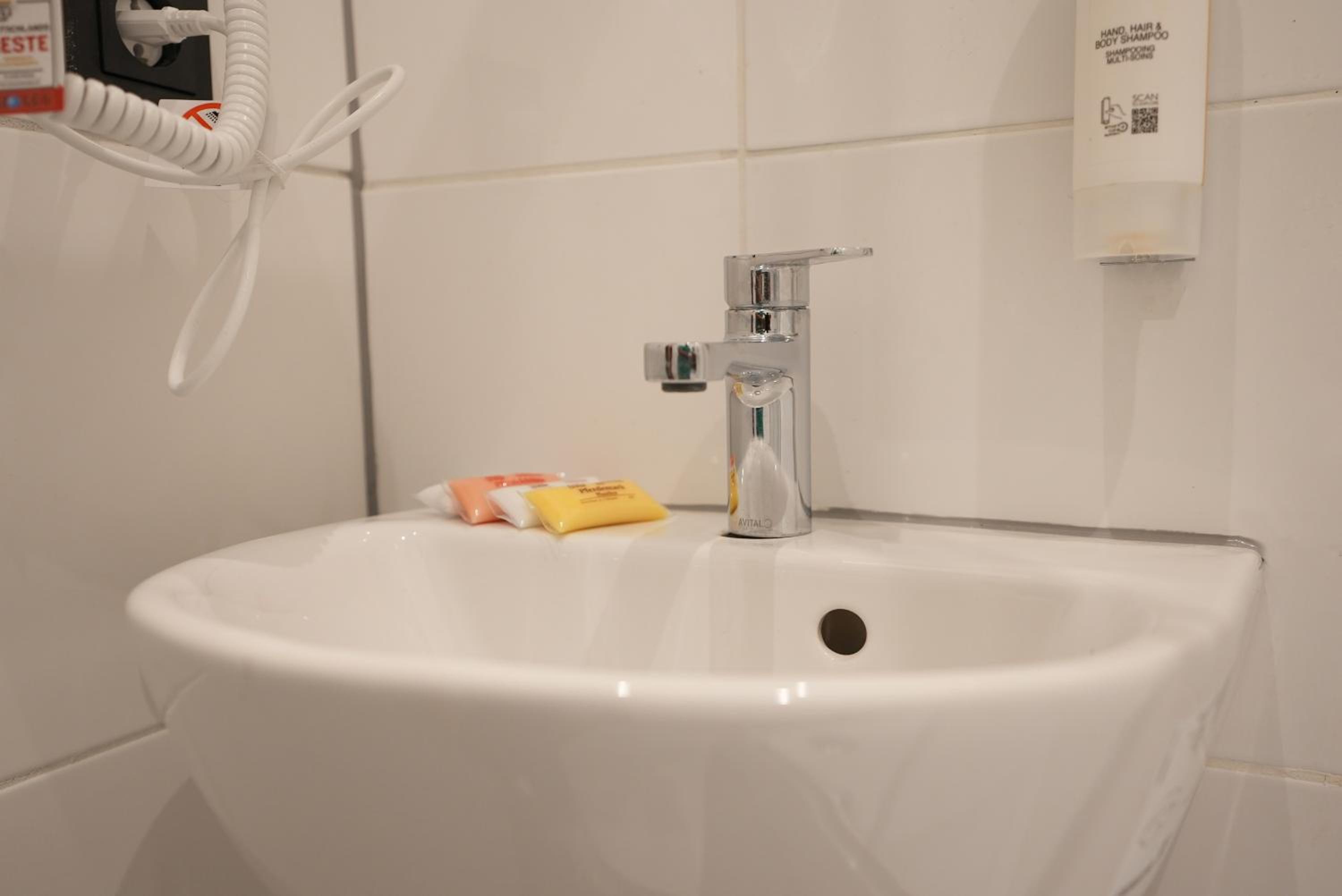 Hotel Attaché an der Messe by ANS — photo 103