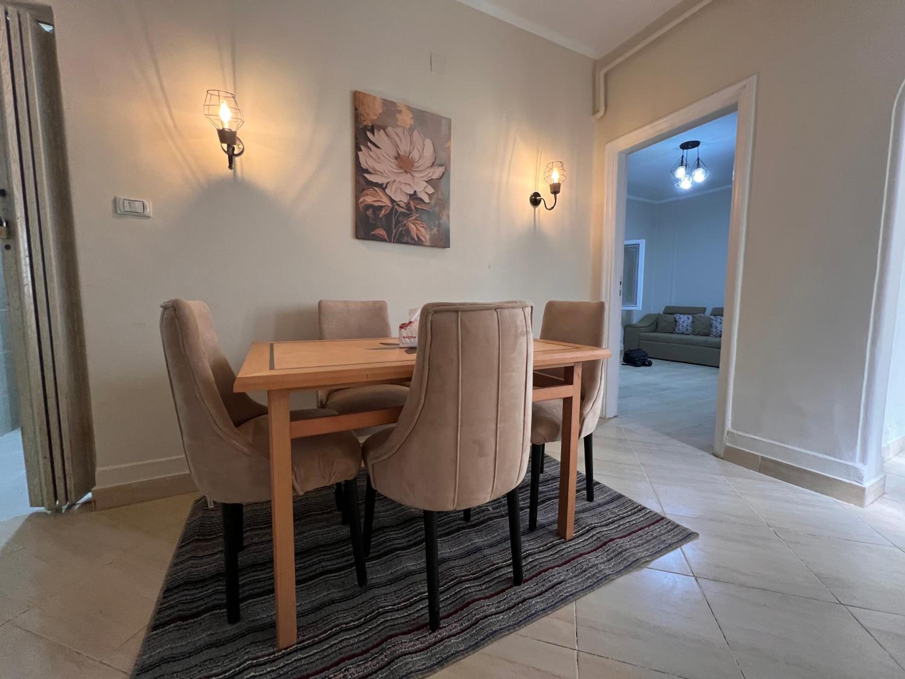 2 Bedroom Minutes Away From Nile Y3