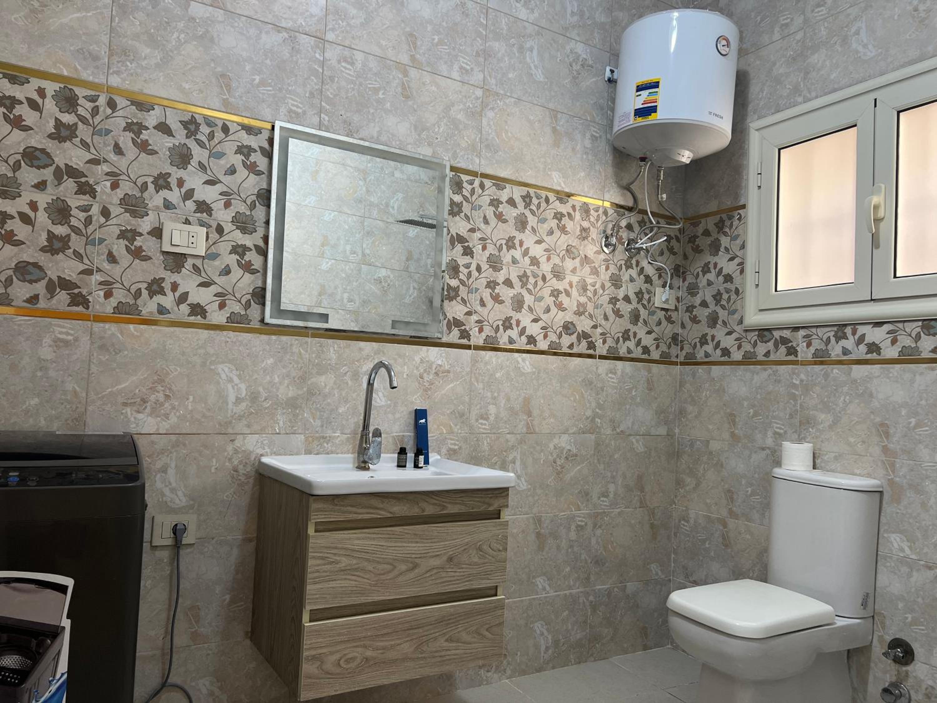 2 Bedroom Minutes Away From Nile Y3