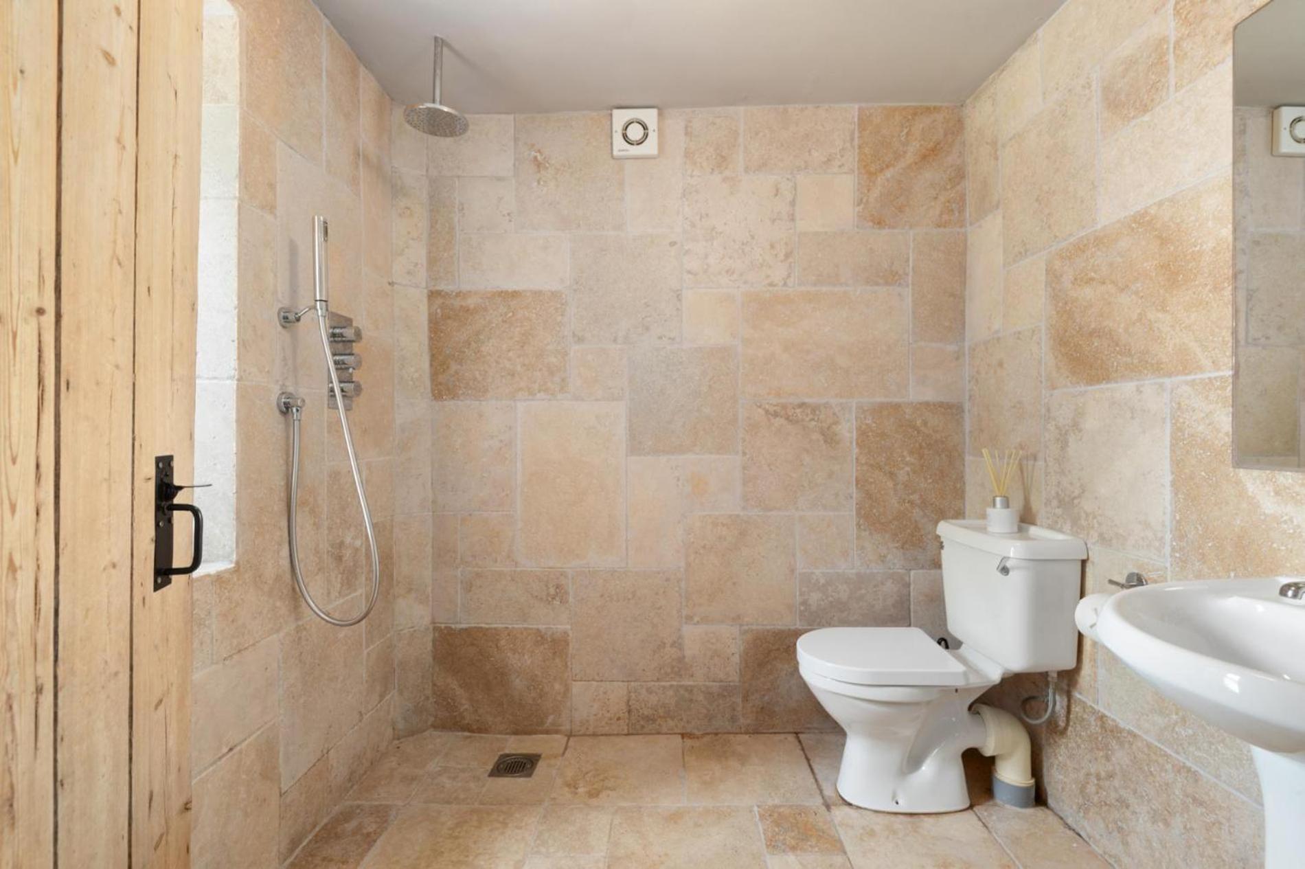 Orlandon Farm Cottage - 4 Bedroom - St Brides Bay view 5