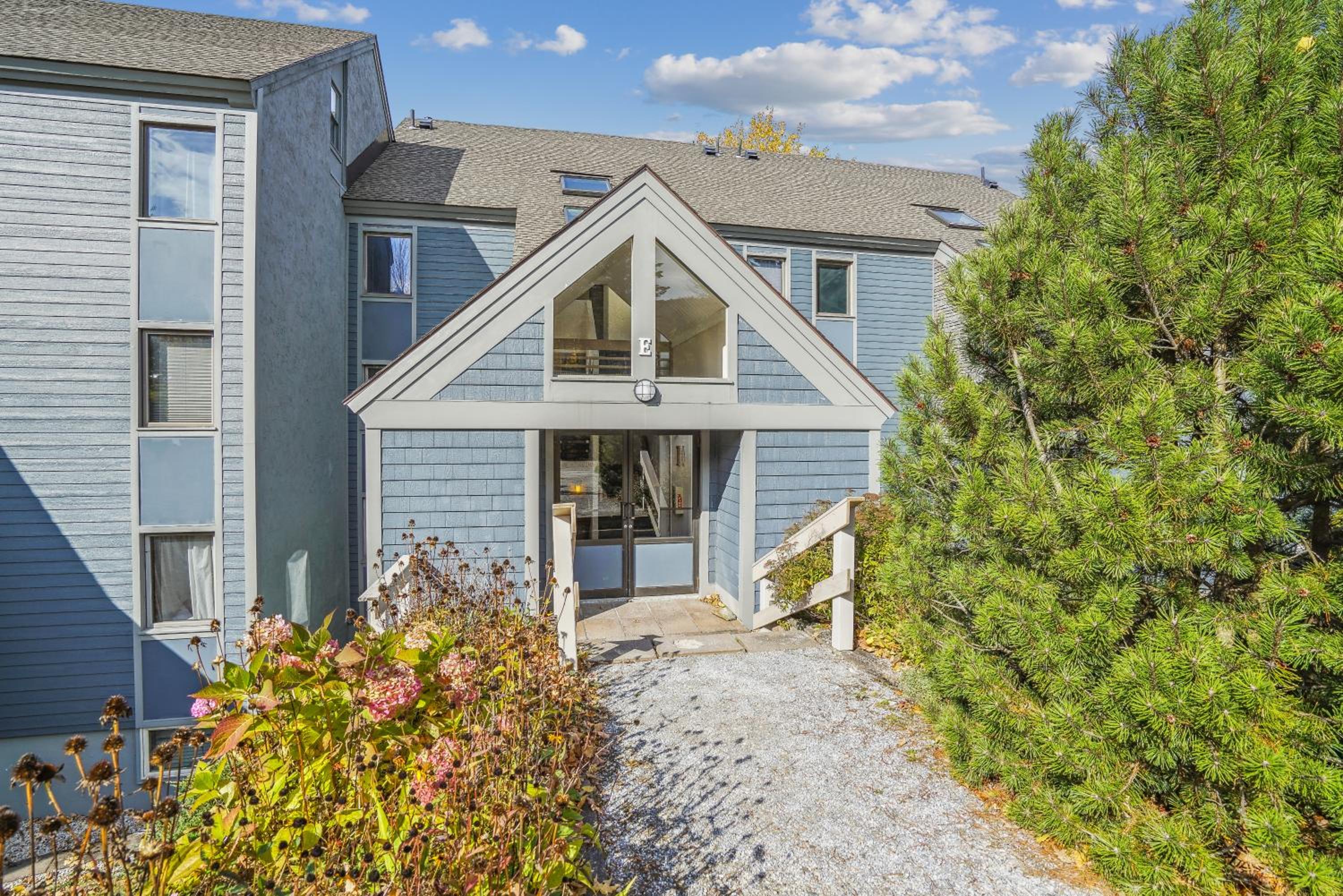 Three bedroom condo, Ski home Whiffletree E7 view 2