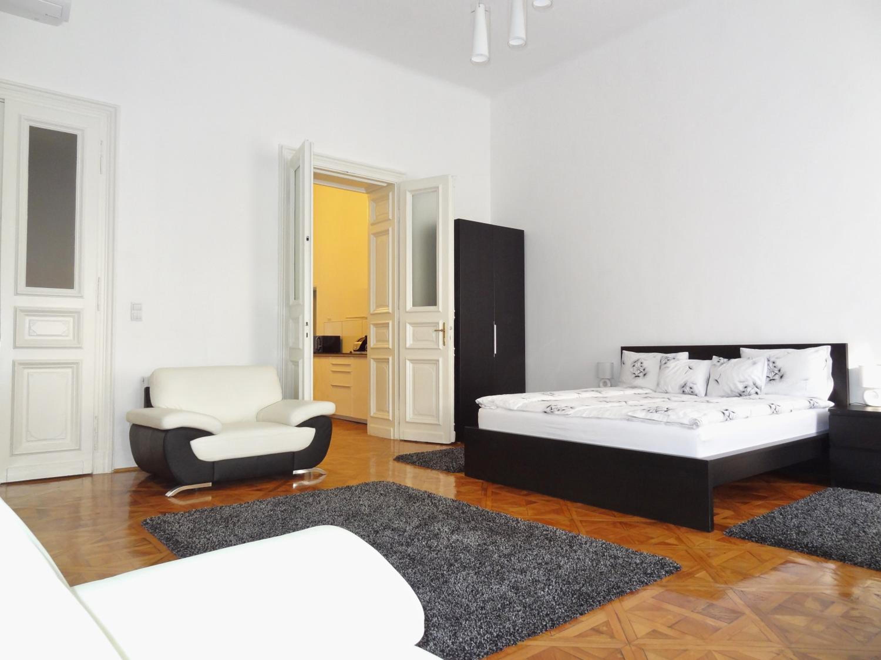 Erzsebet Boulevard Apartment