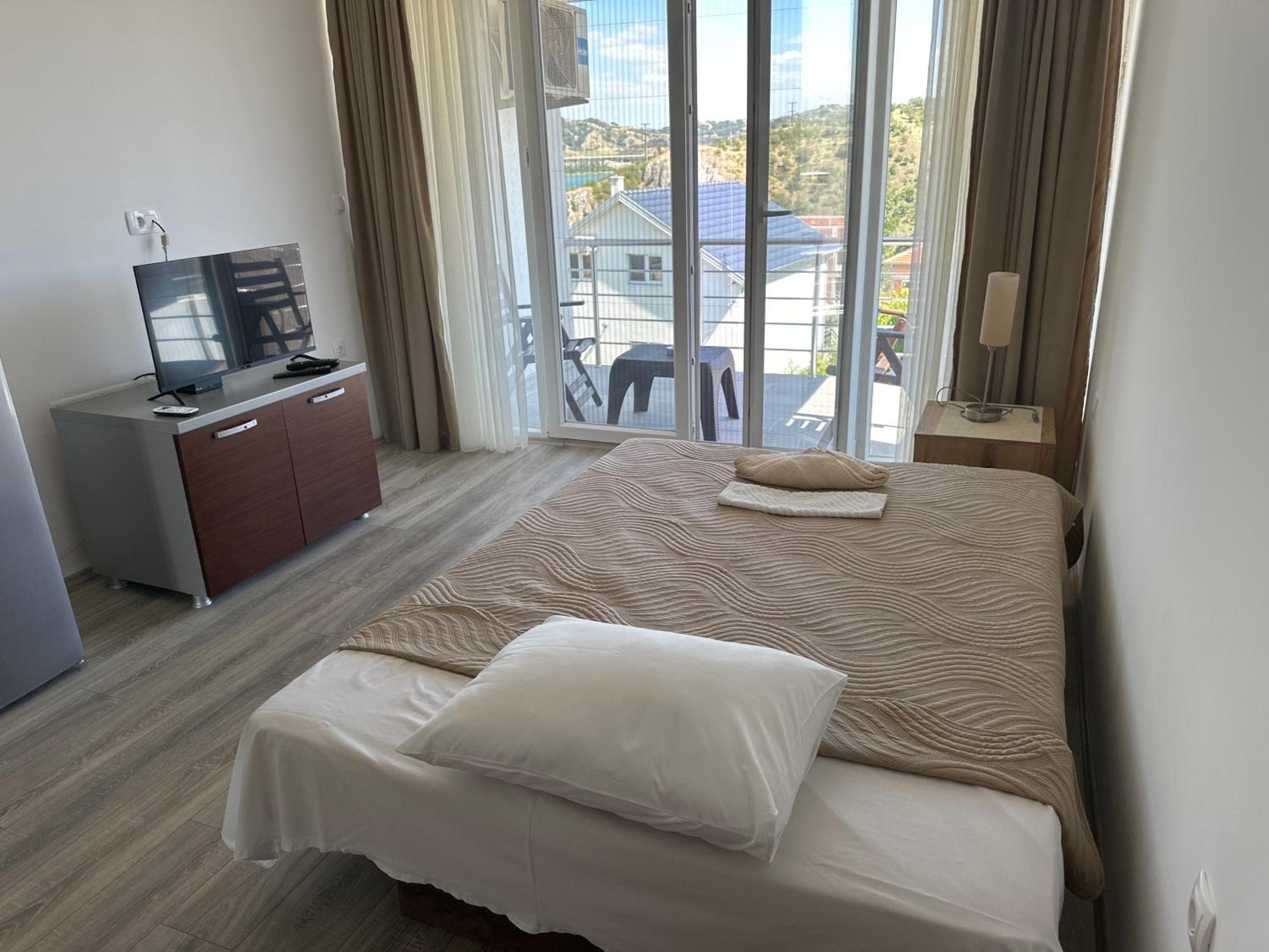 Vesna Lake Apartments