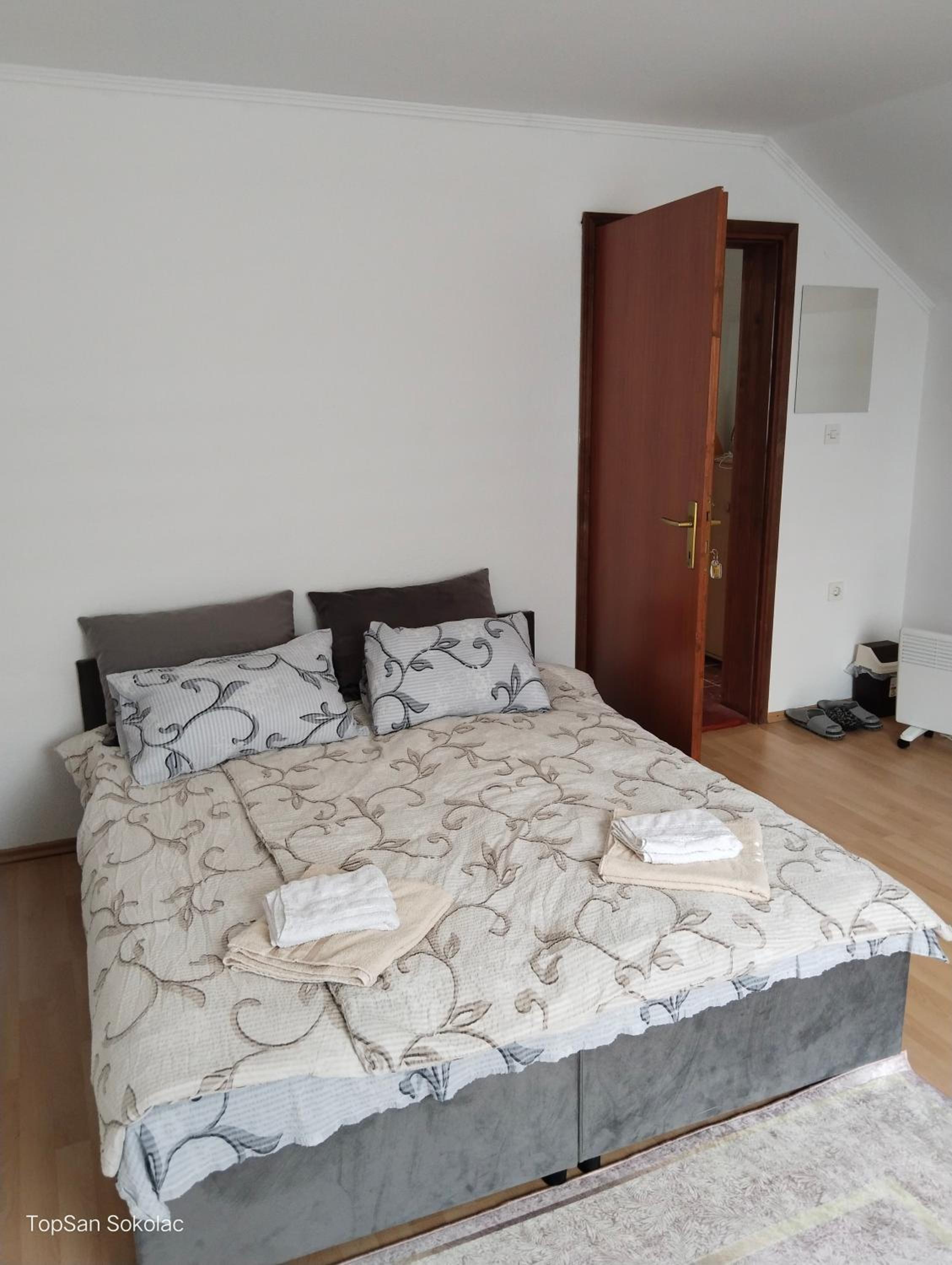 Topsan Prenociste Rooms