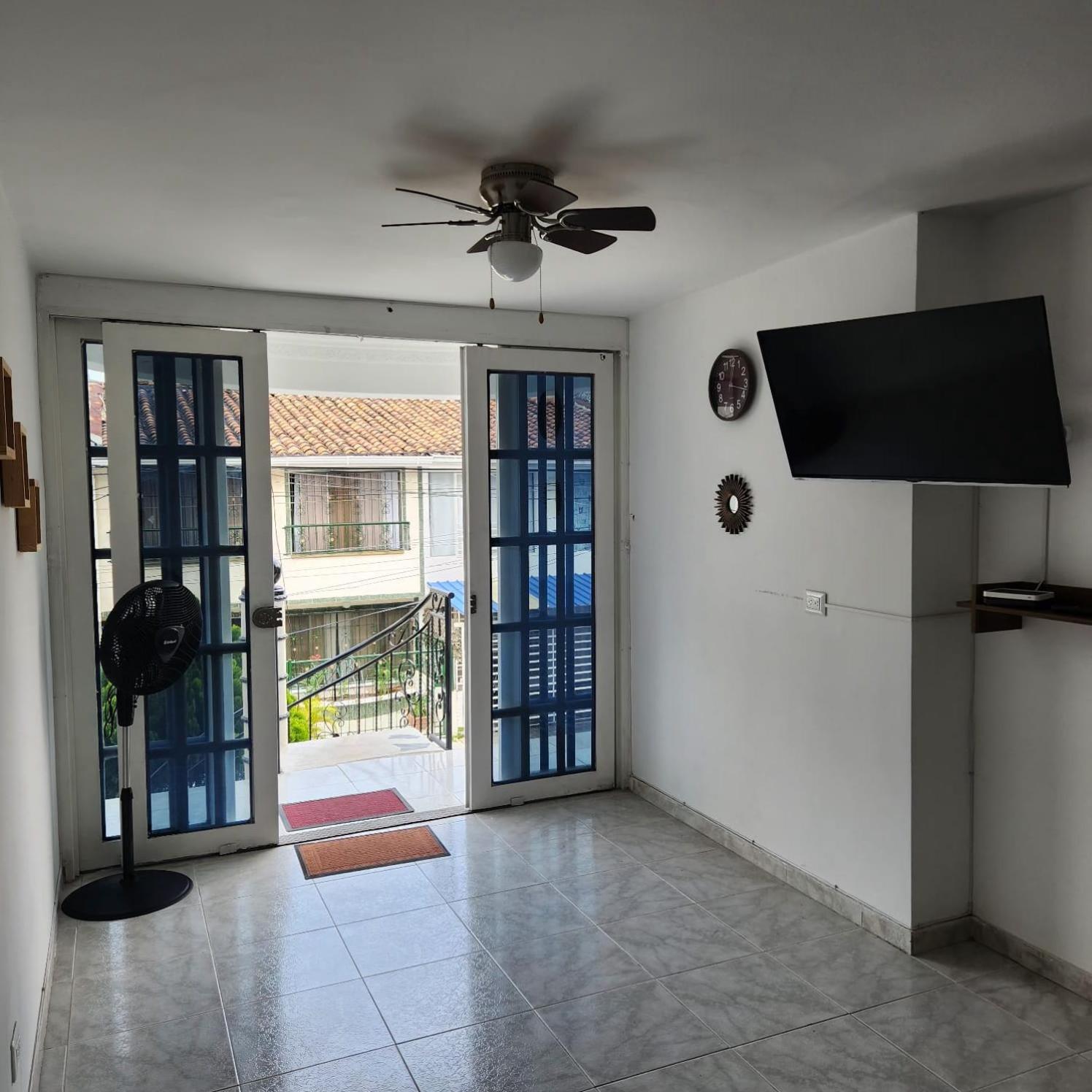 HOSTAL S Y S CANEY