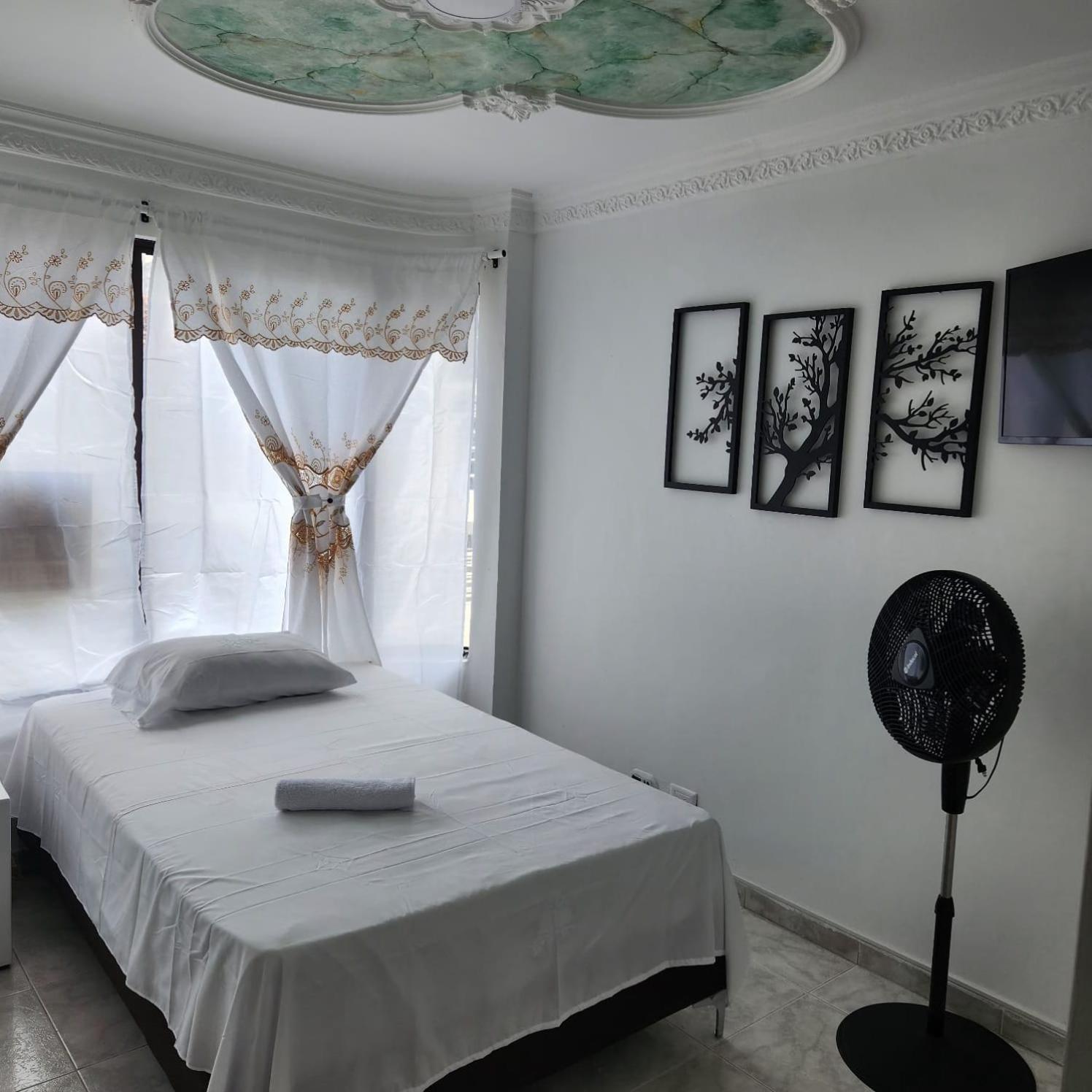 HOSTAL S Y S CANEY
