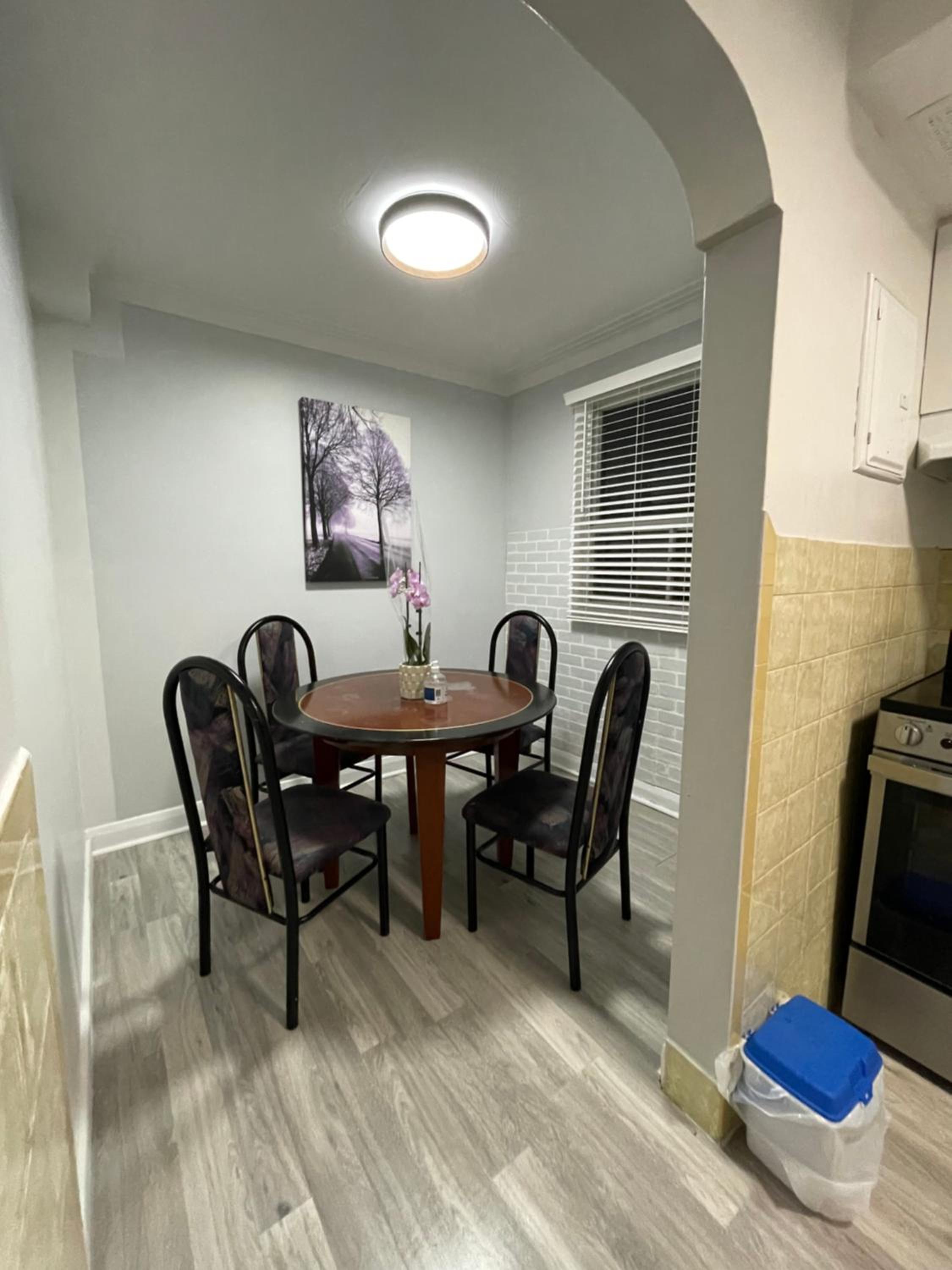 Toronto Room with Balcony - Midtown