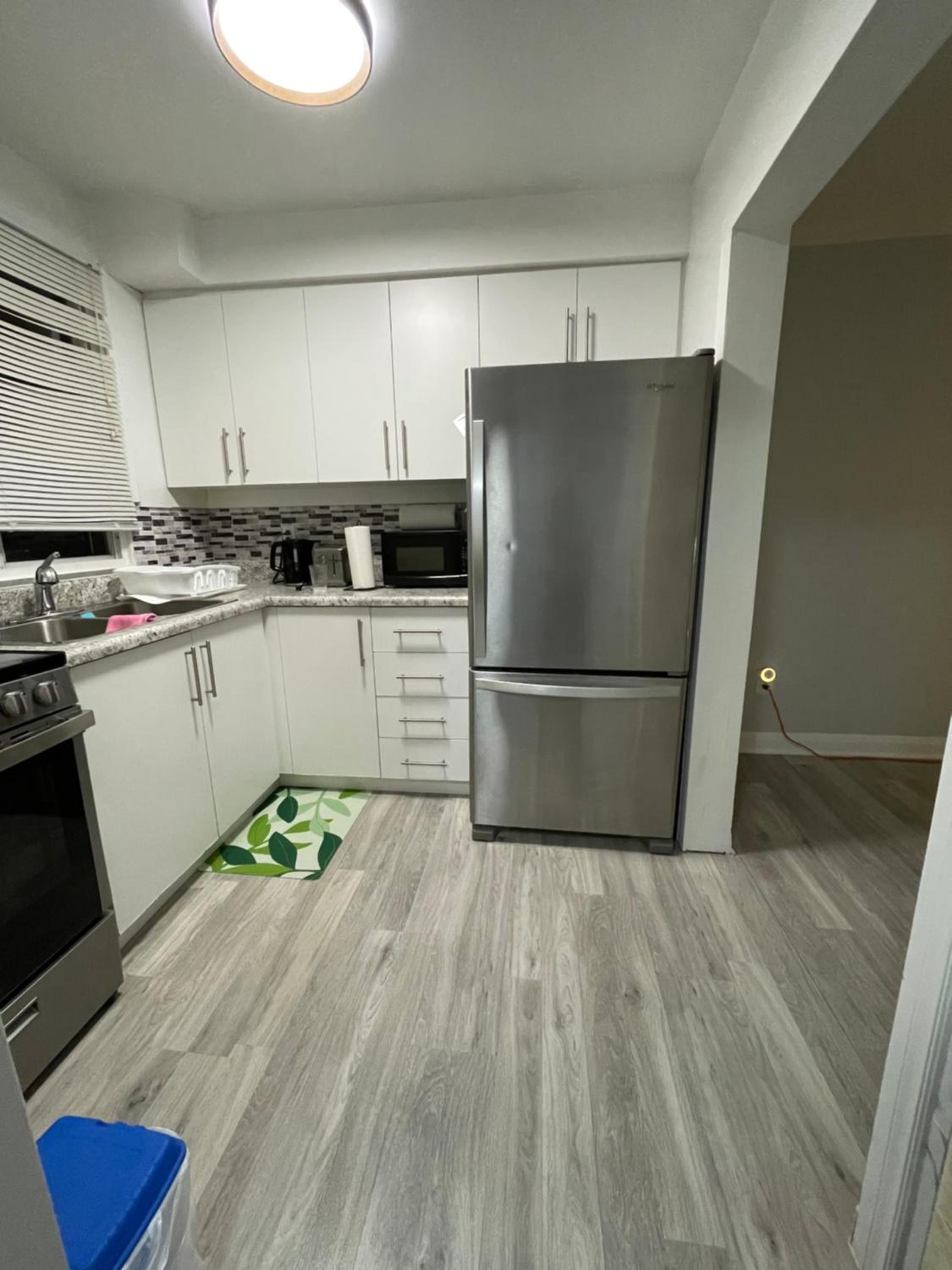 Toronto Room with Balcony - Midtown
