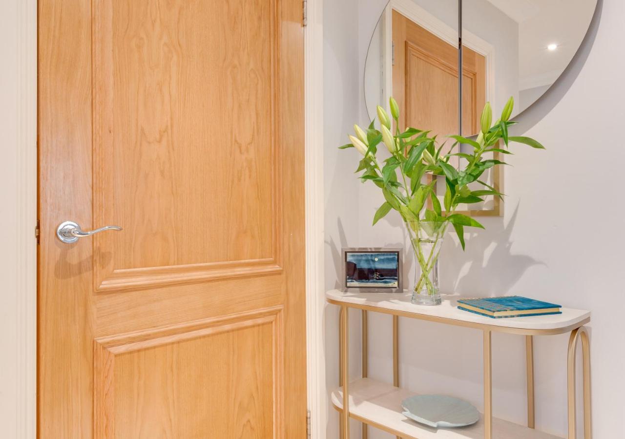 3 Bed in Swanage oc-wy607 view 3