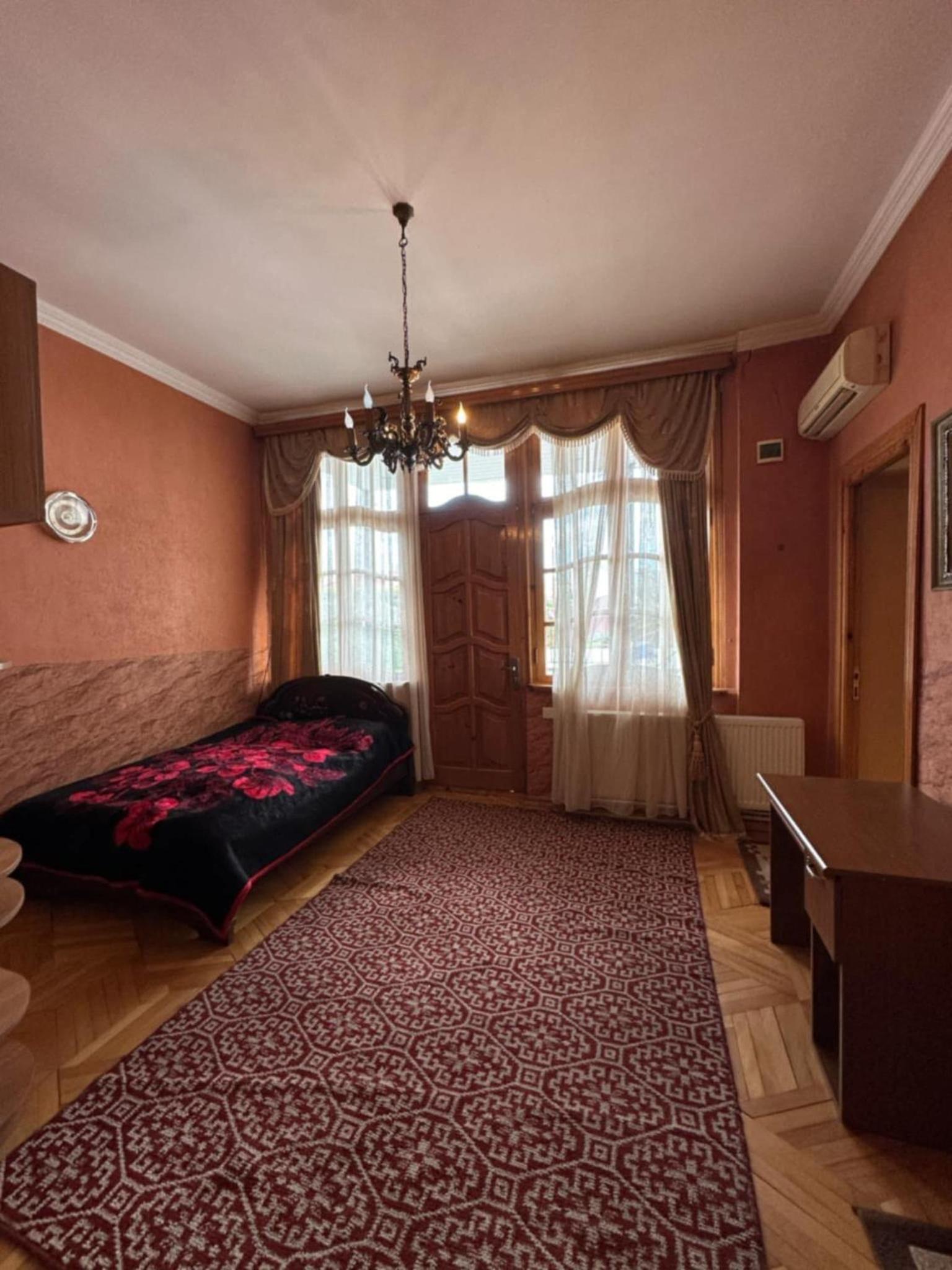 KETIS Sweet Apartment ORTACHALA