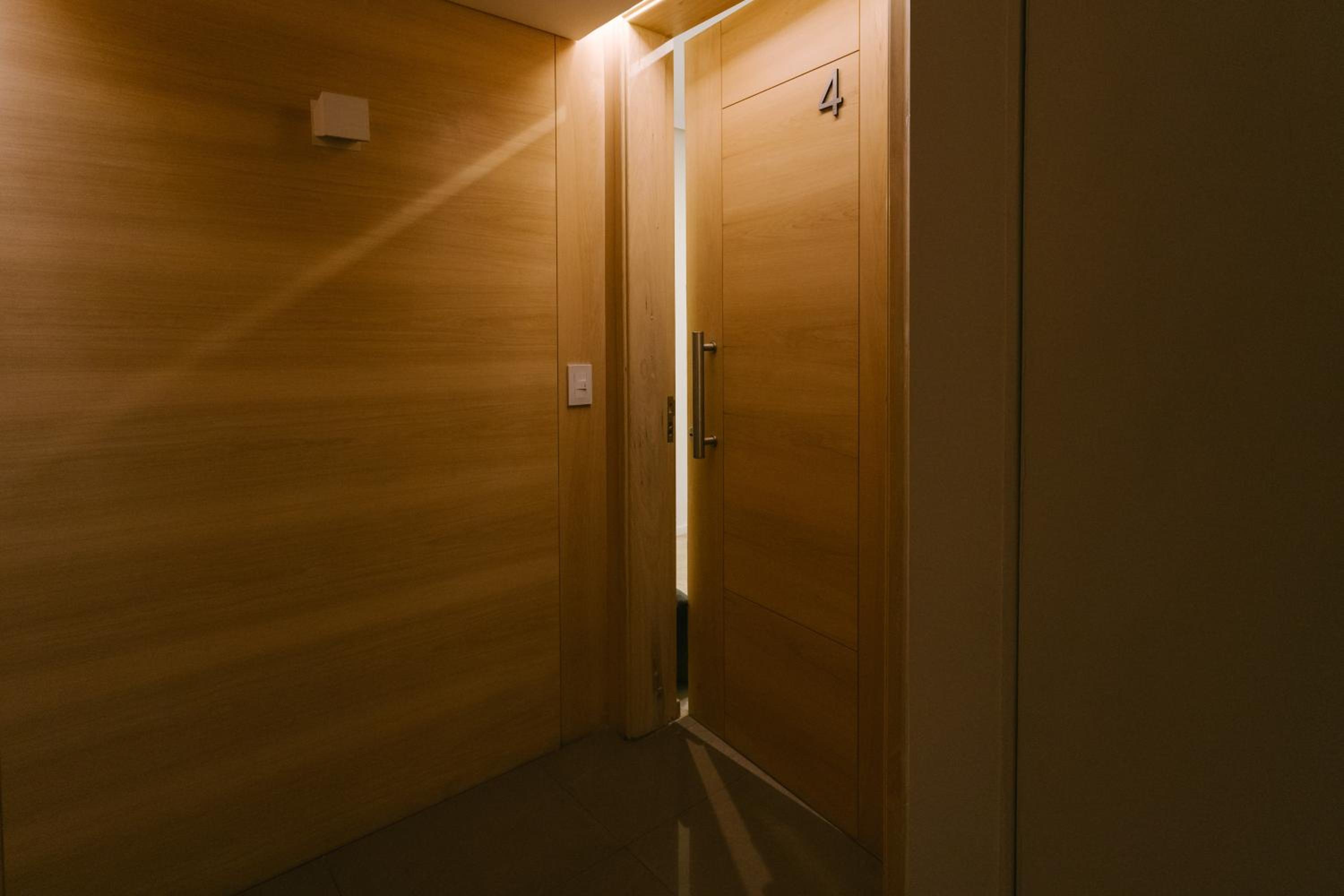 Le Montreal Apartments