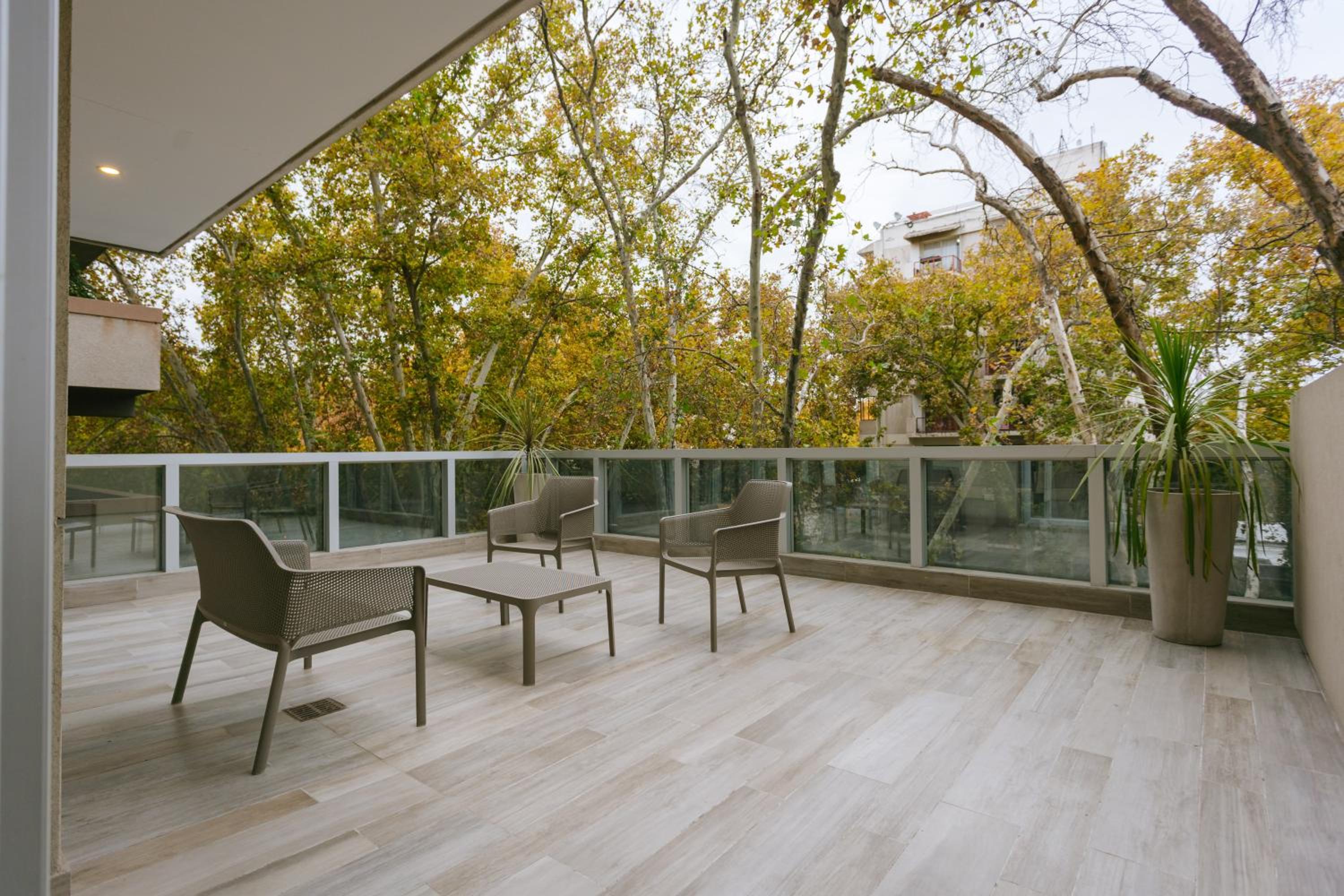 Le Montreal Apartments