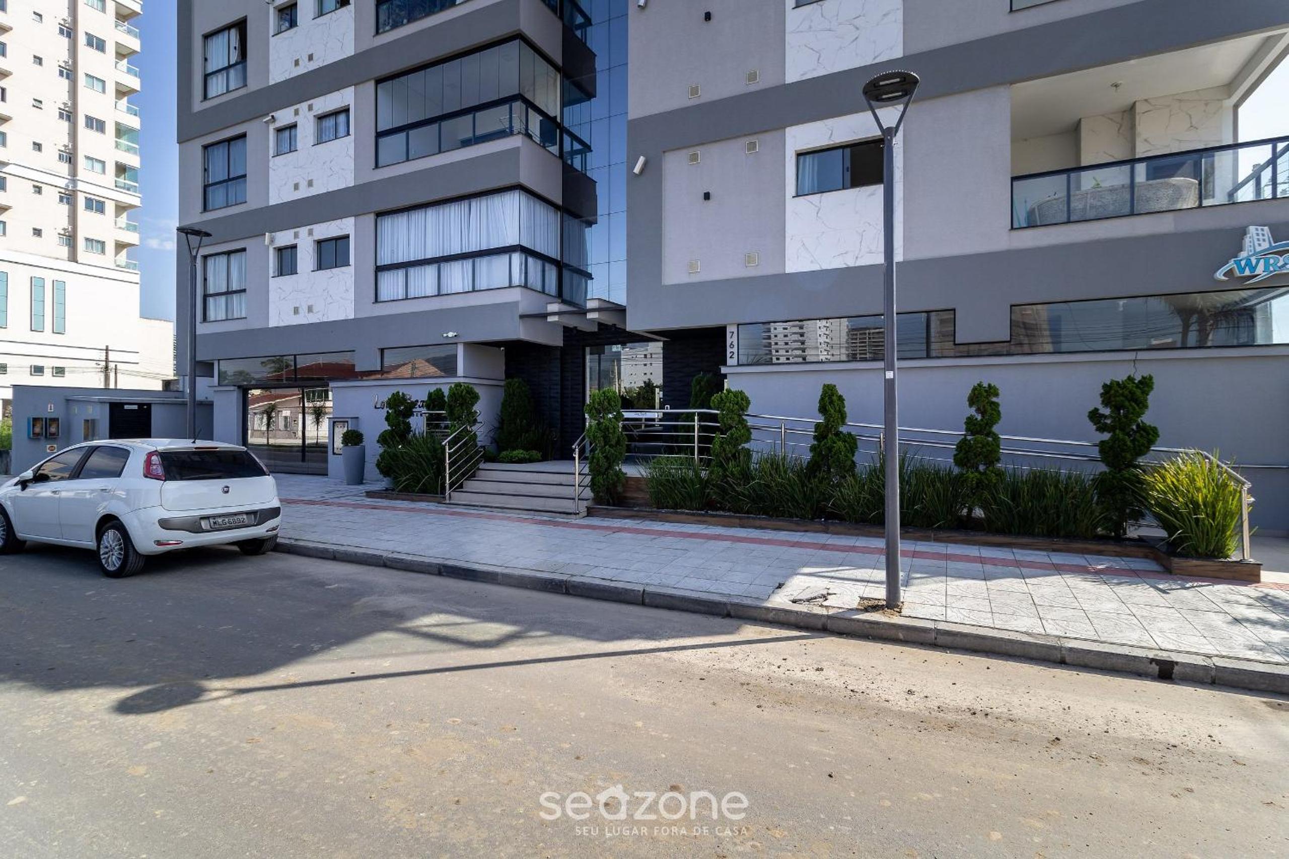 Cozy Apt 550m from the Beach in Porto Belo LNB502